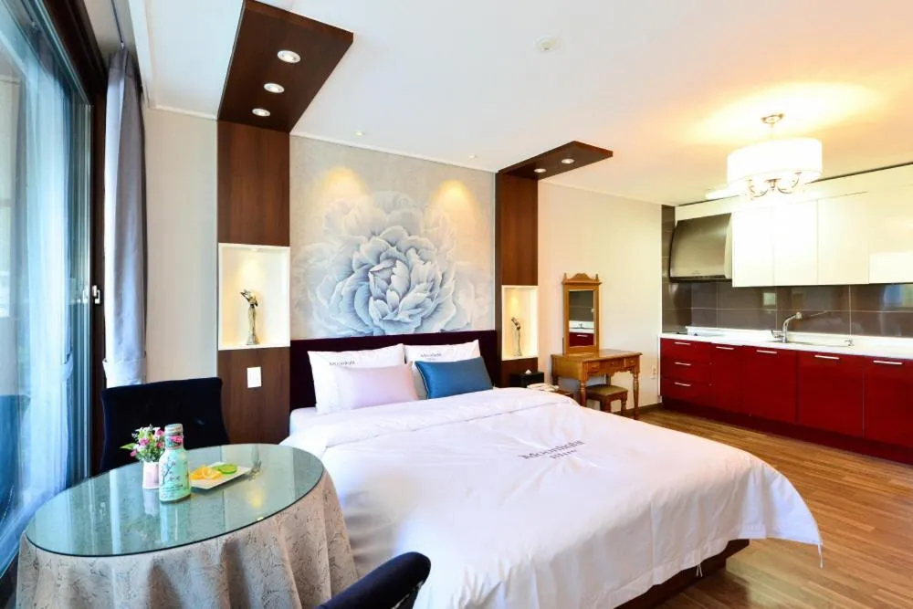 Bed in Moonlight Blue Pension