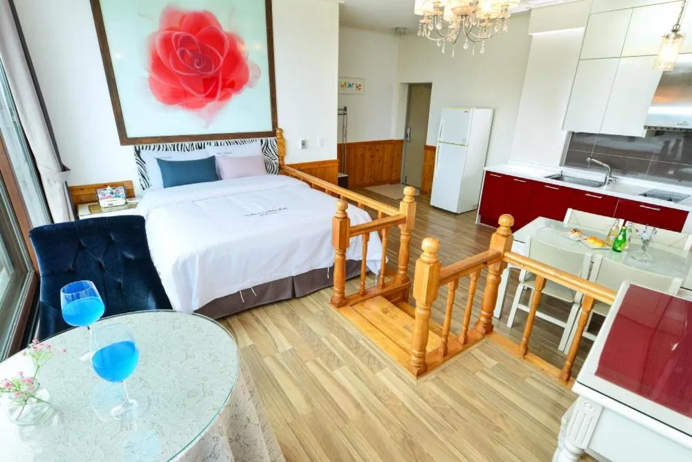 Bed in Moonlight Blue Pension