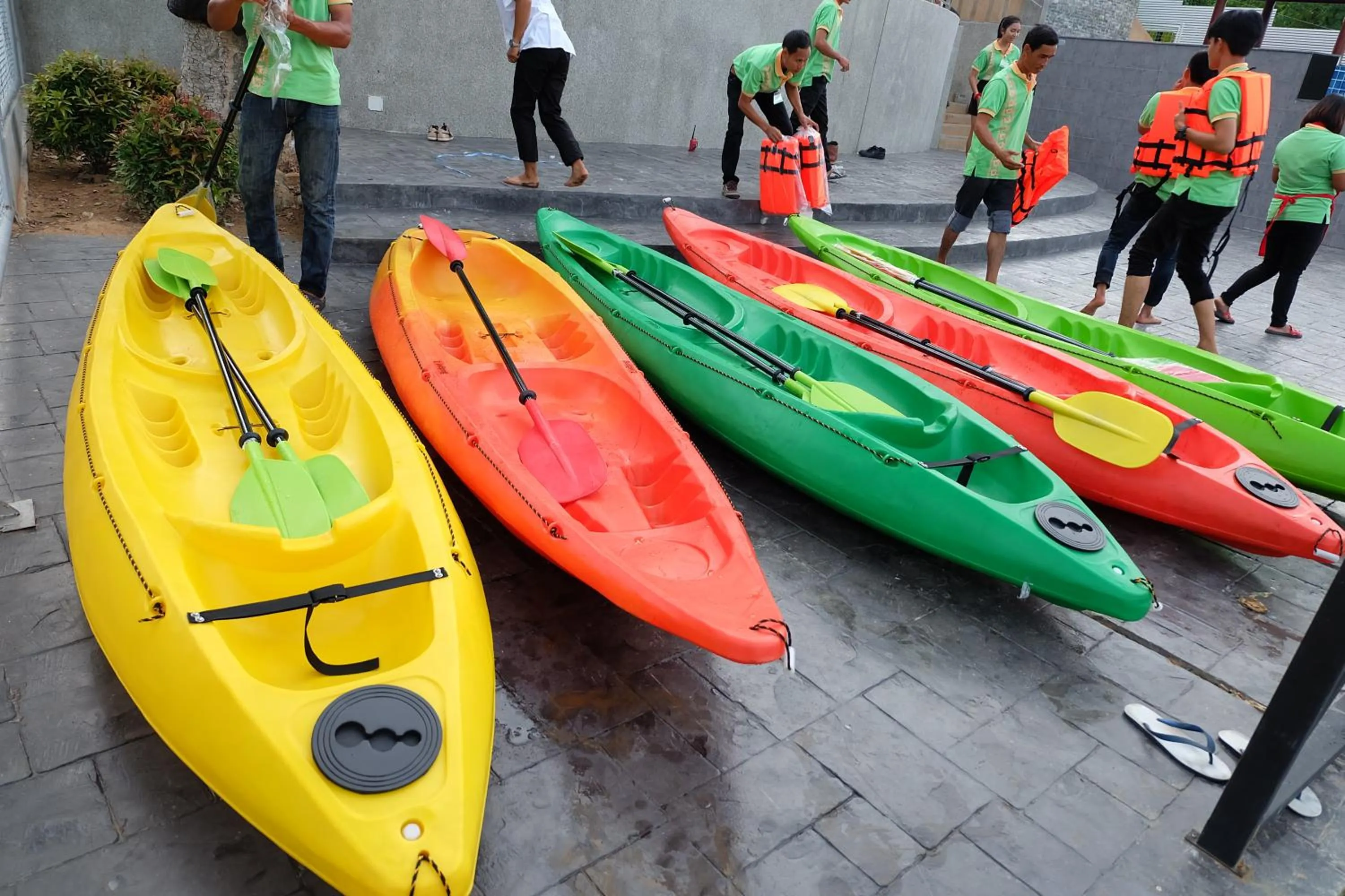 Canoeing in Princess River Kwai Hotel