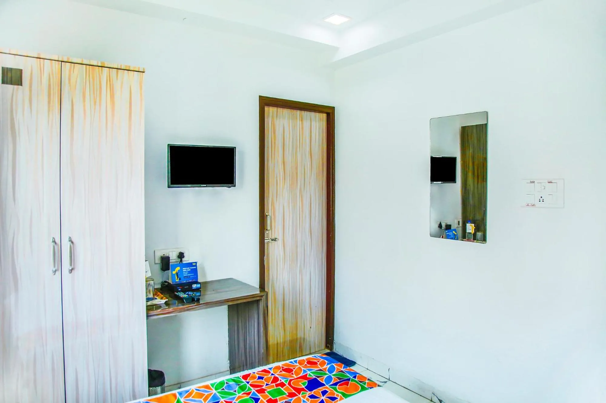 Living room in FabHotel Eleanora - New Town