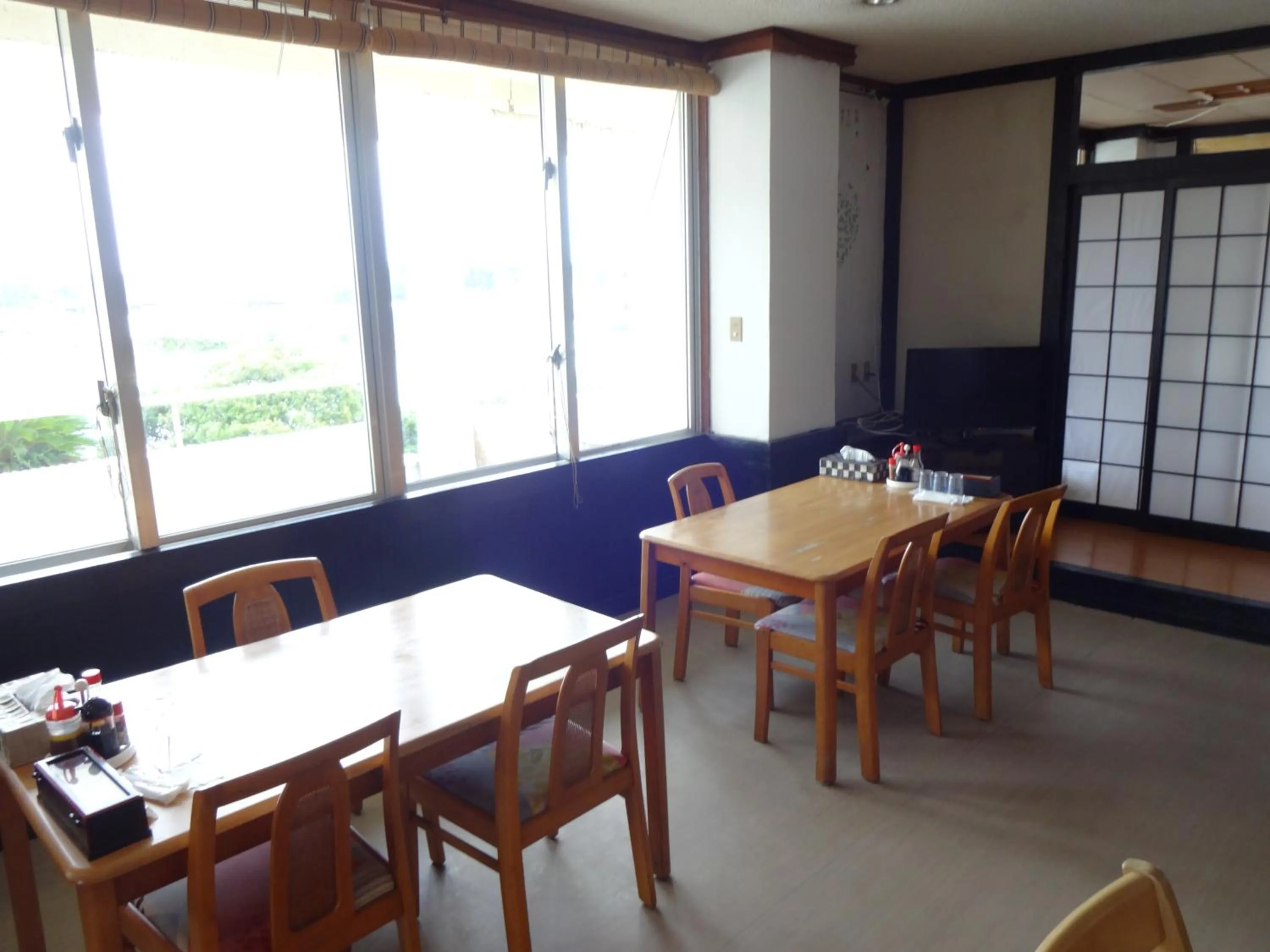 Restaurant/places to eat in Hotel South Island