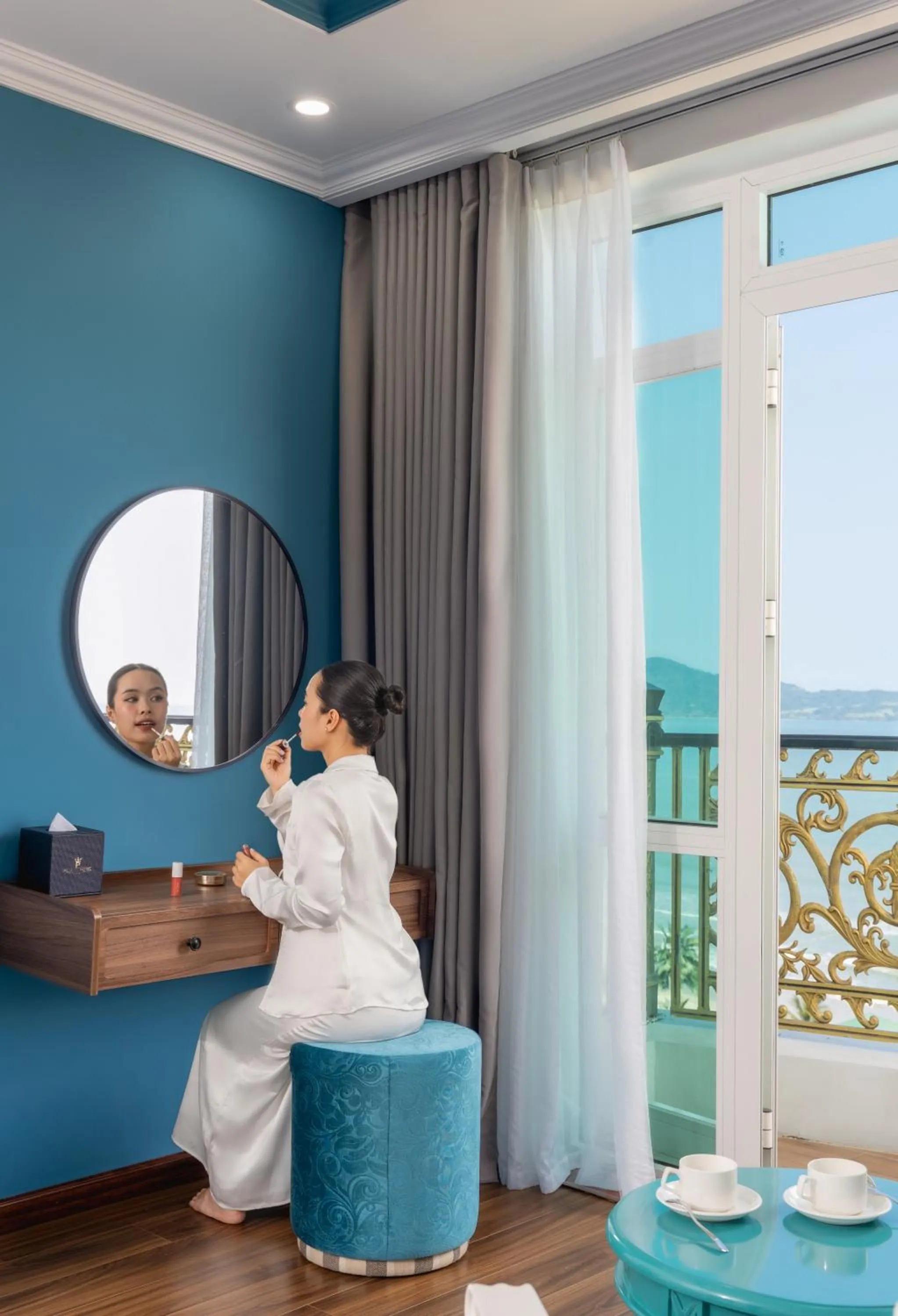 hair dresser in Paracel Beach Hotel