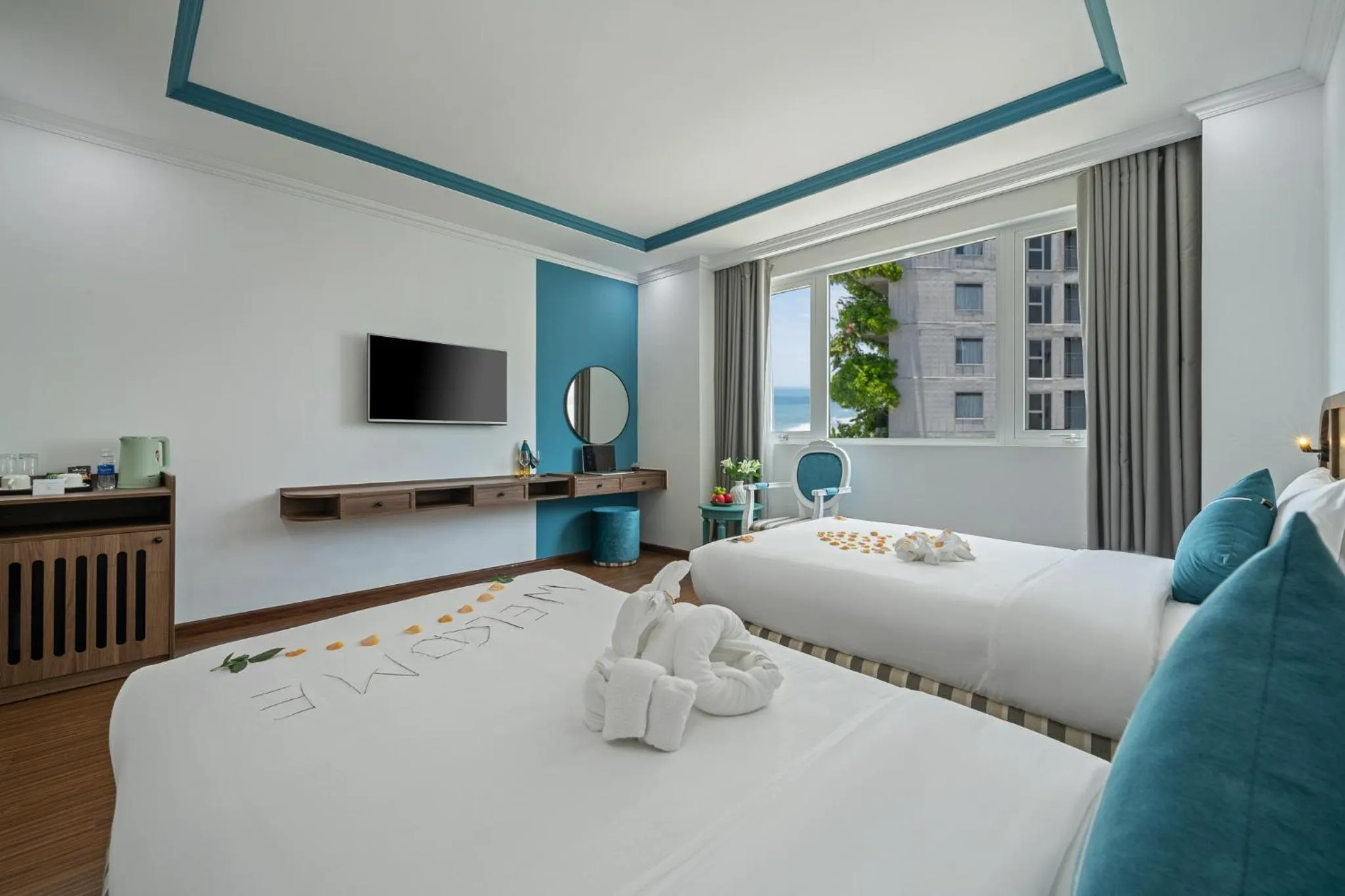 Bed in Paracel Beach Hotel