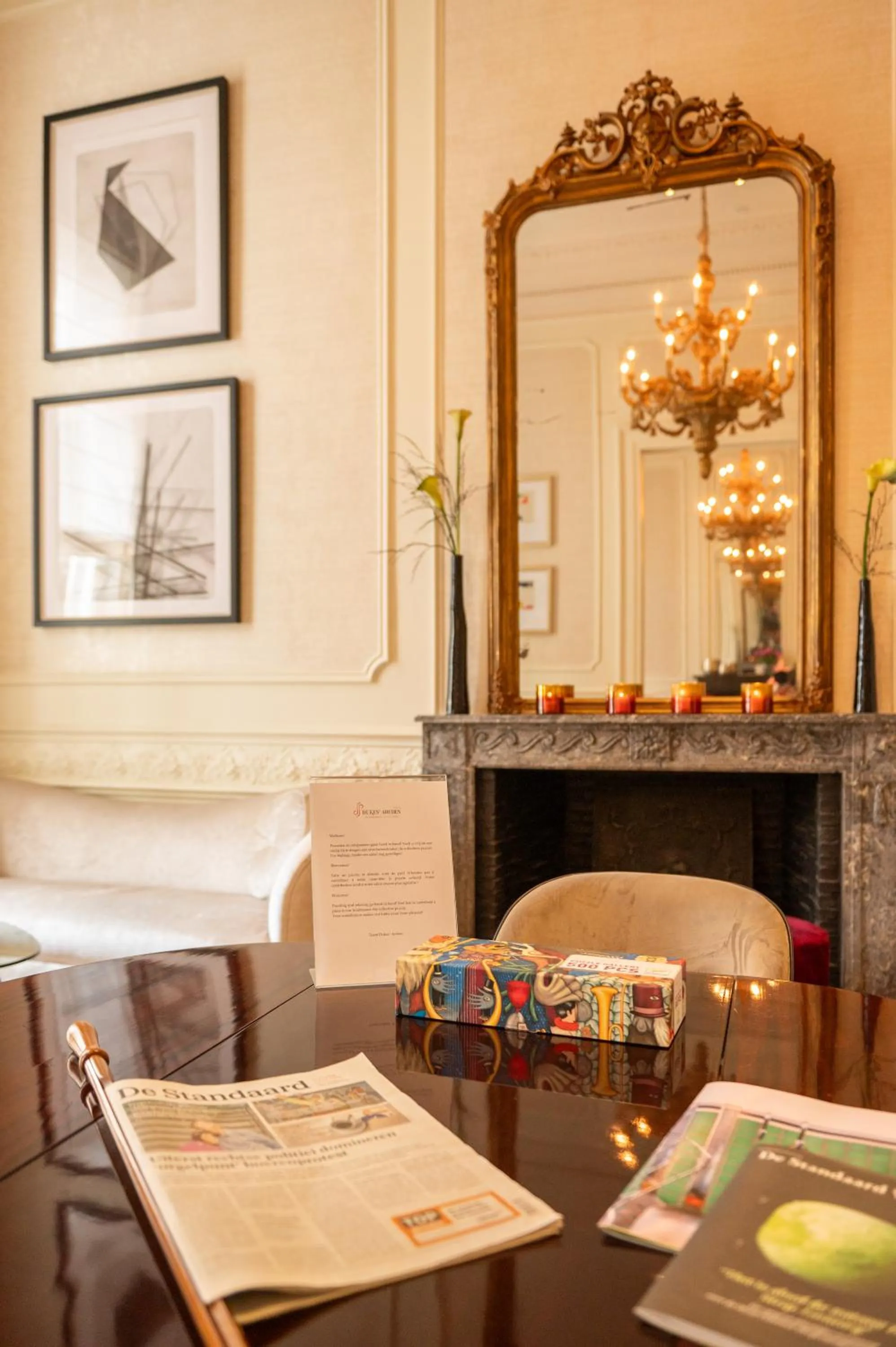 Lounge or bar in Dukes' Arches Brugge - by Dukes' Hotel Collection