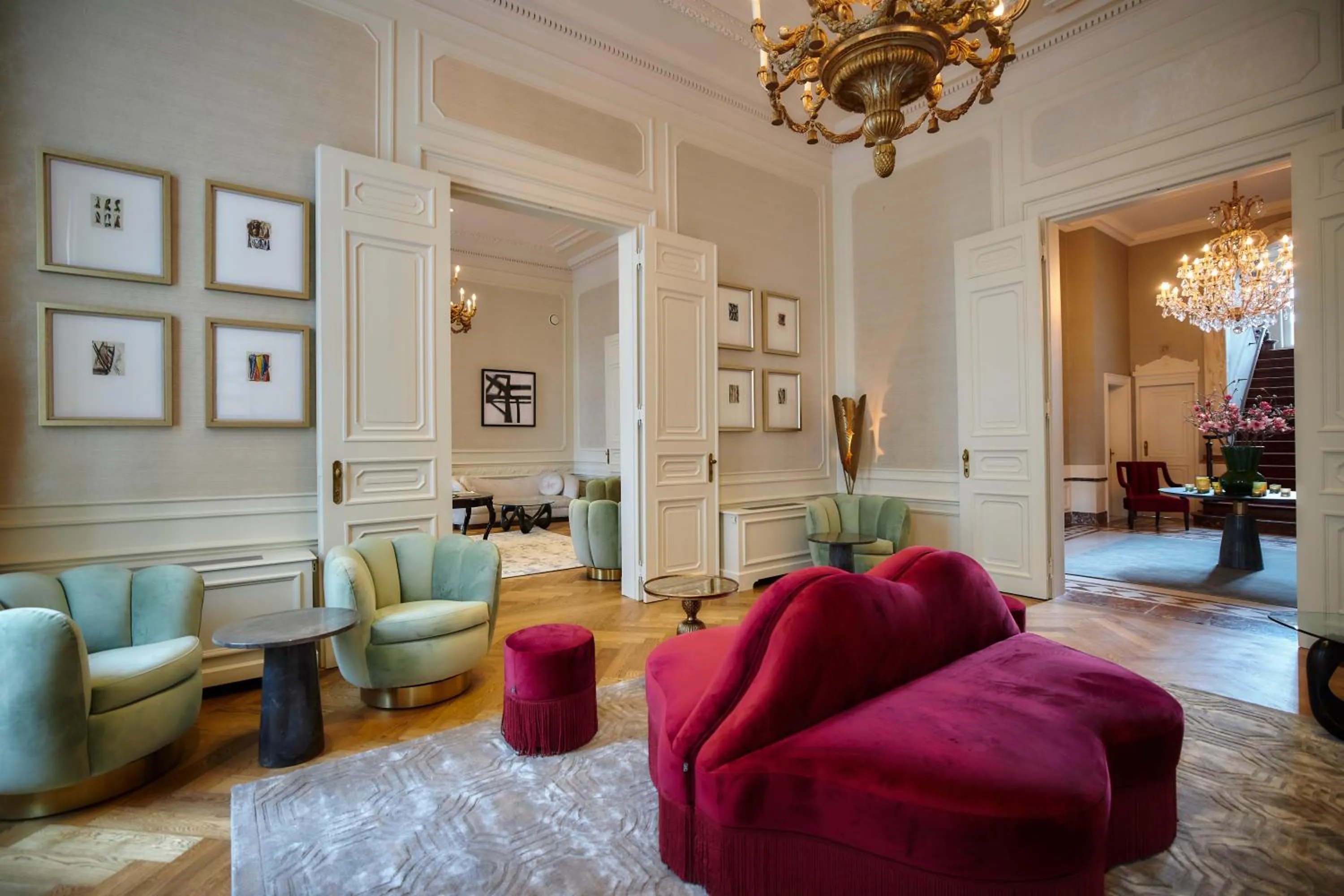 Lobby or reception in Dukes' Arches Brugge - by Dukes' Hotel Collection
