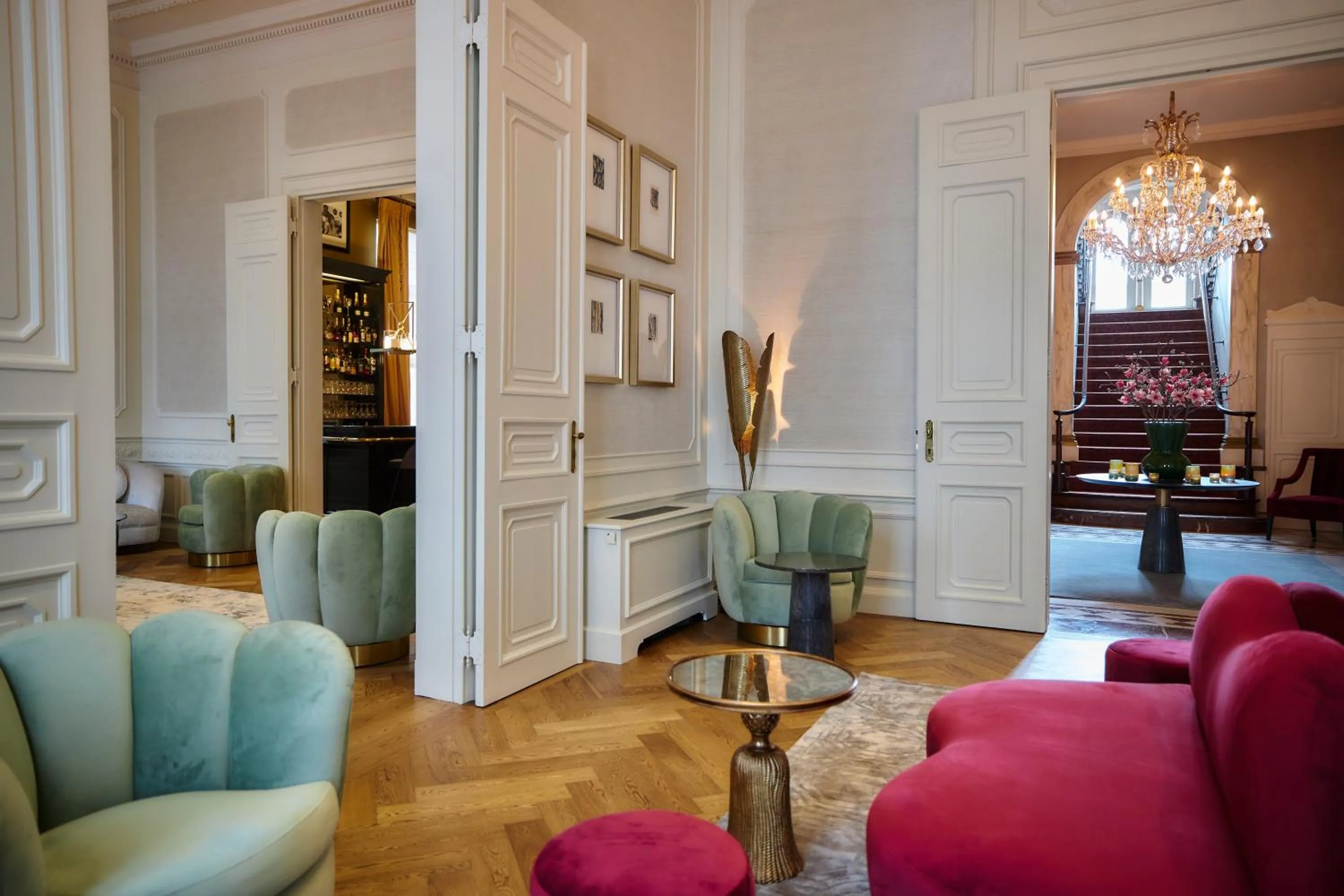 Lounge or bar in Dukes' Arches Brugge - by Dukes' Hotel Collection