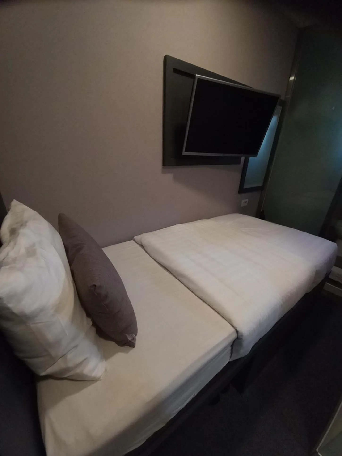 Decorative detail, Bed in Philstay Myeongdong Metro