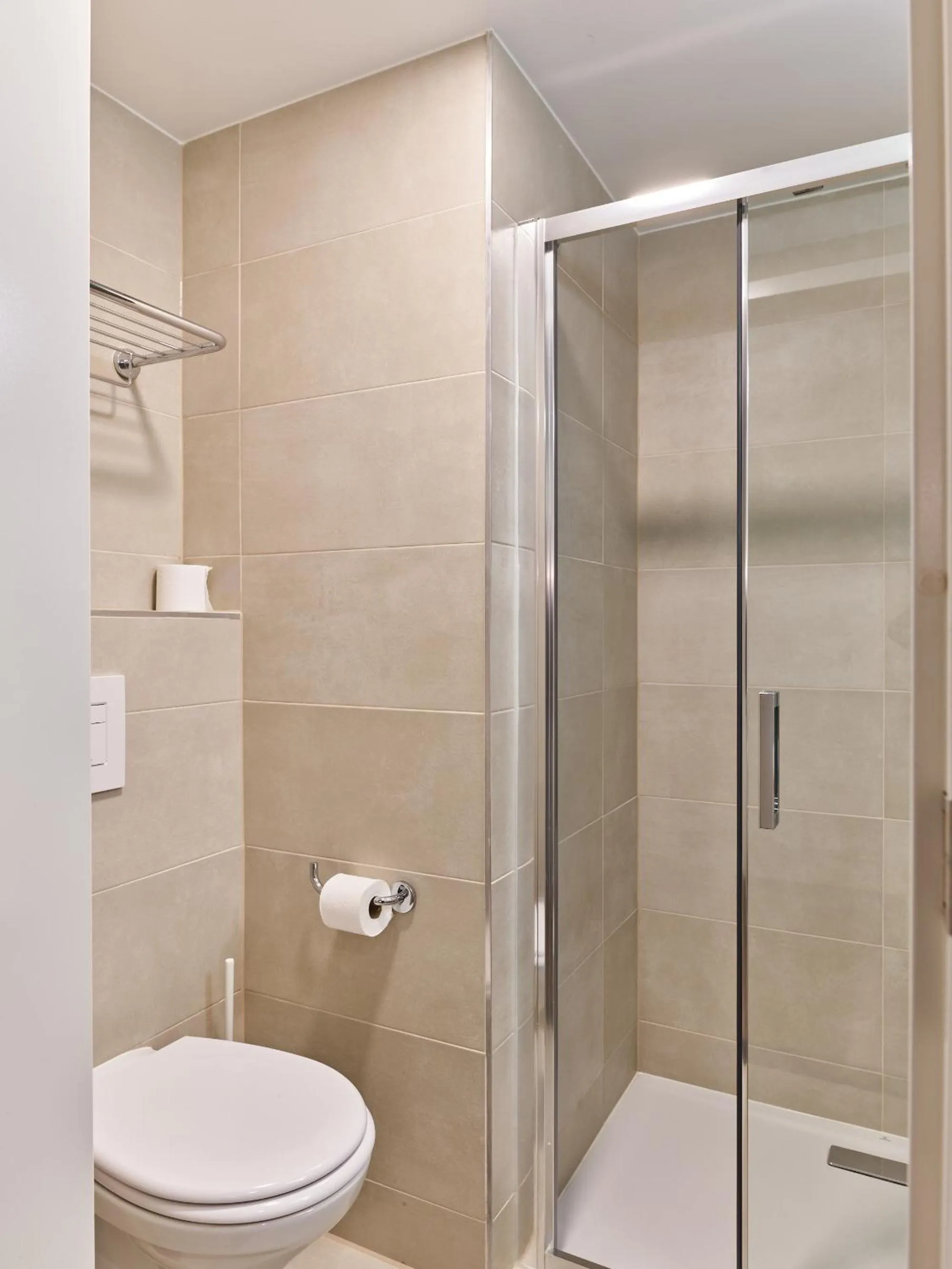 Shower in Holiday Suites Zeebrugge