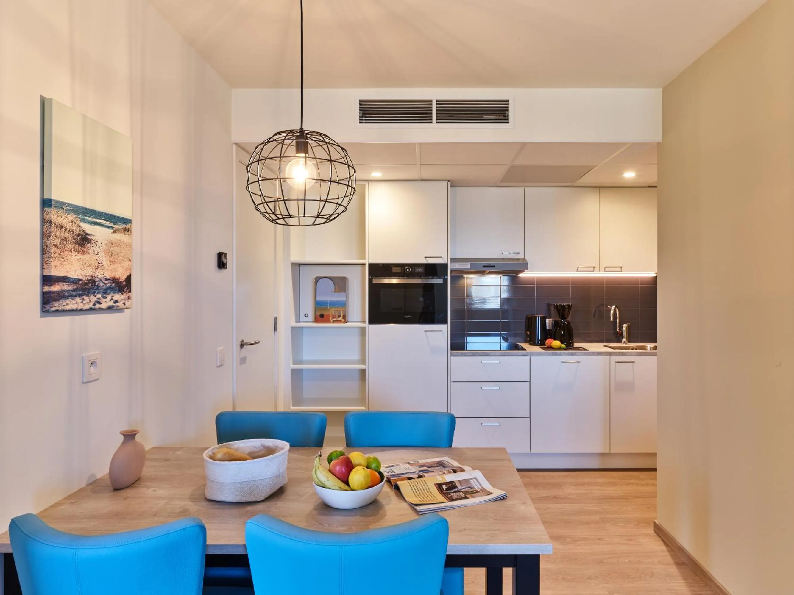 Kitchen or kitchenette in Holiday Suites Zeebrugge