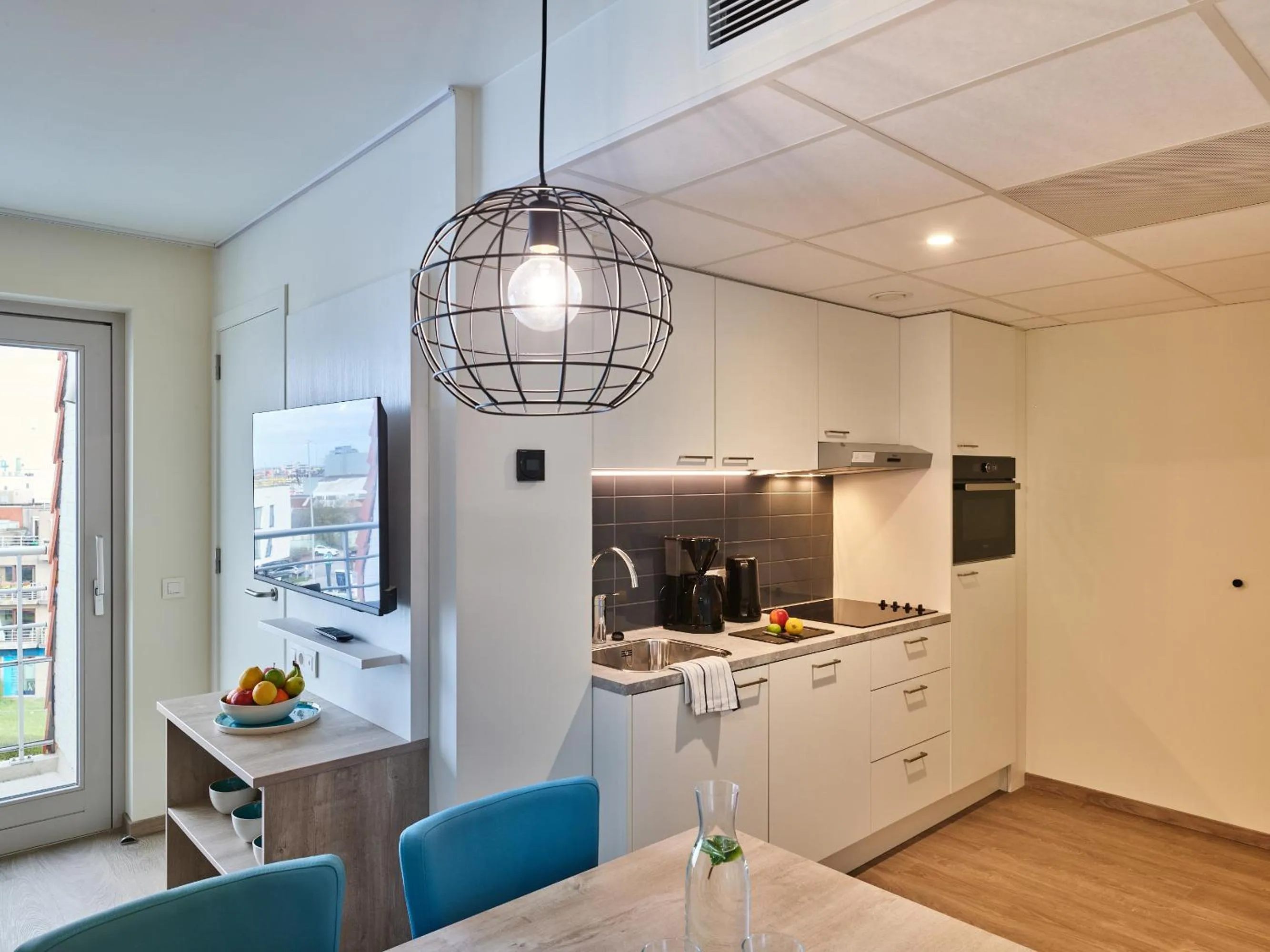 Coffee/tea facilities in Holiday Suites Zeebrugge