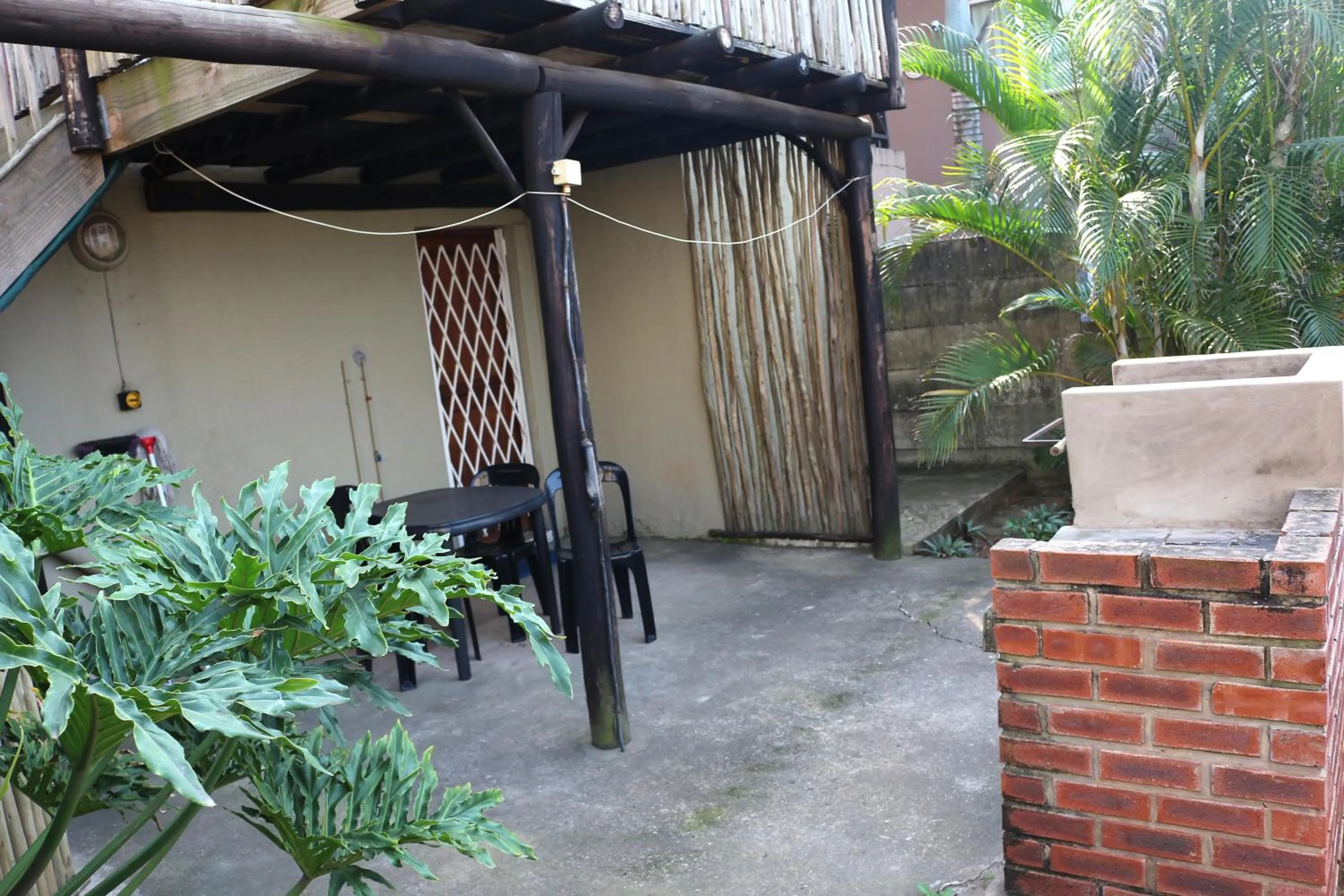 Ansteys Beach Self Catering Apartments