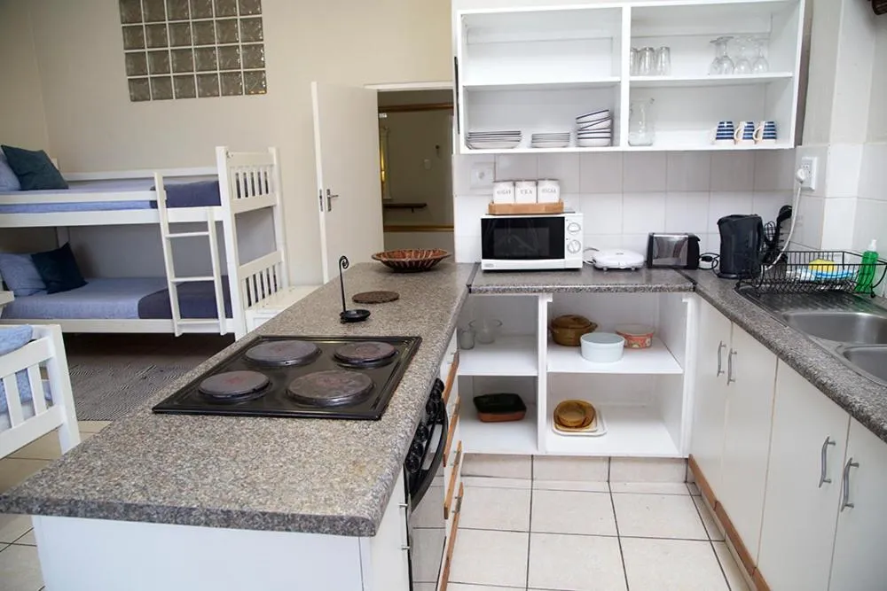 Ansteys Beach Self Catering Apartments