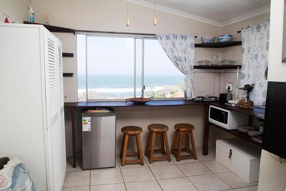 Ansteys Beach Self Catering Apartments