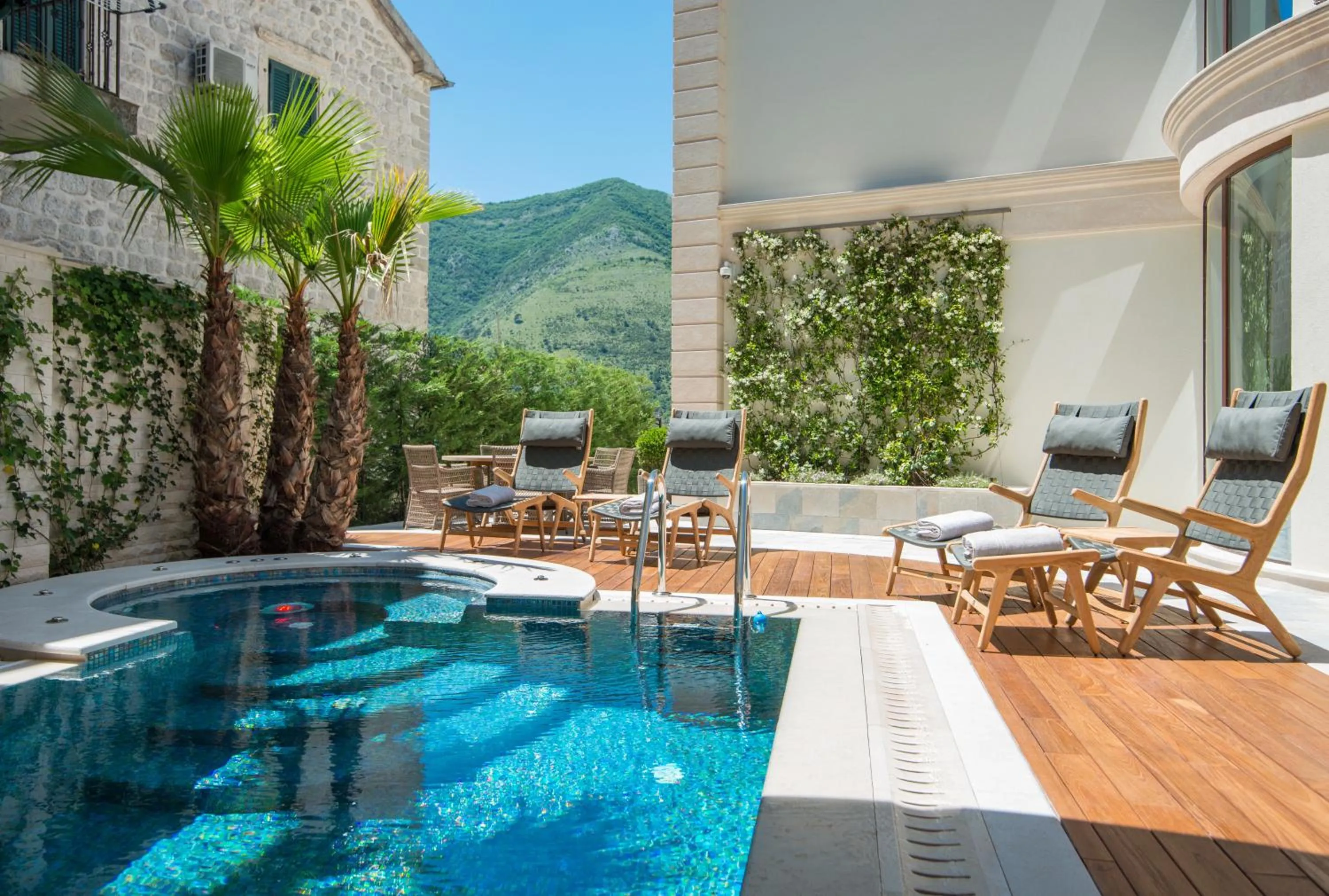 Swimming pool in Hotel Forza Terra