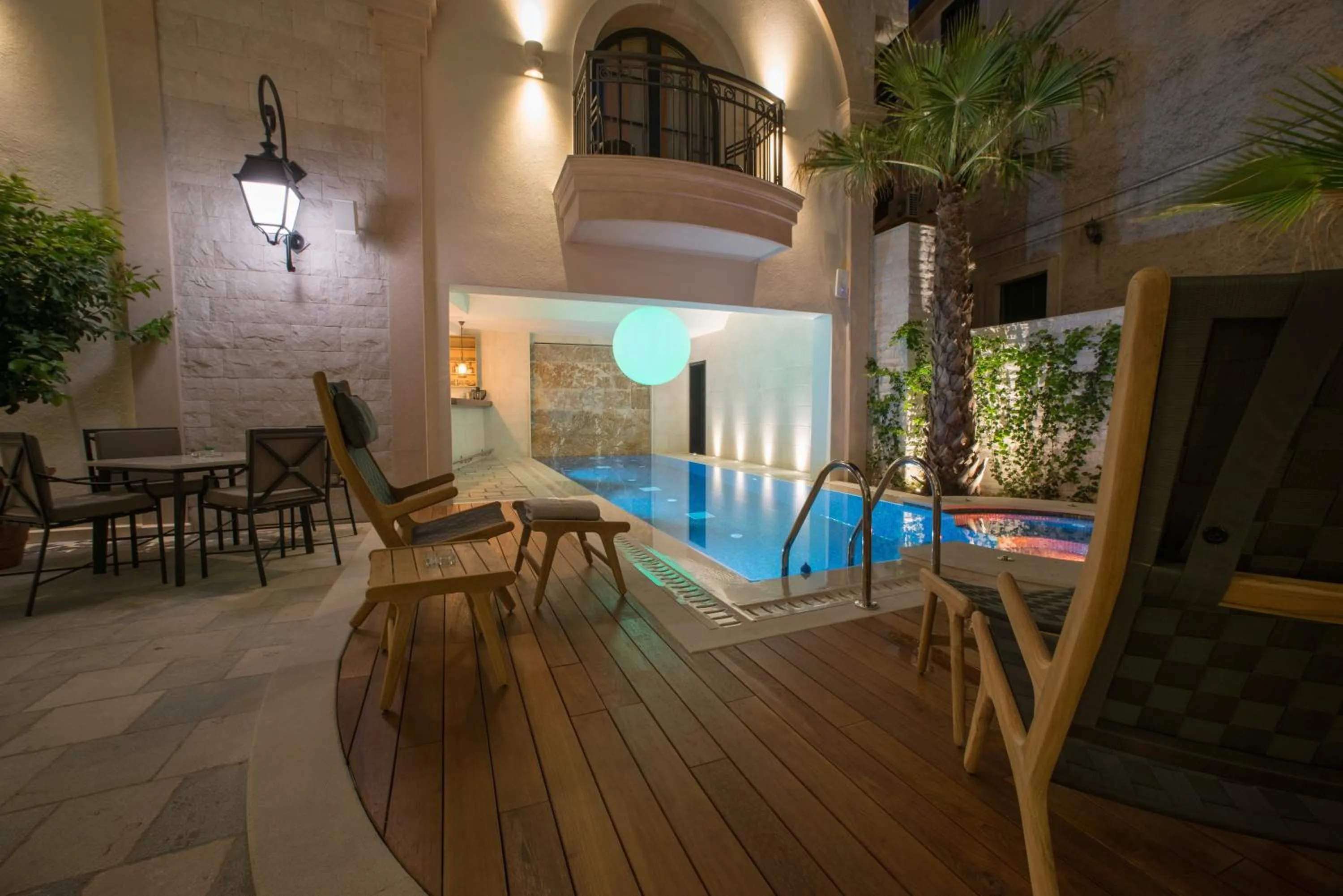 Swimming pool in Hotel Forza Terra