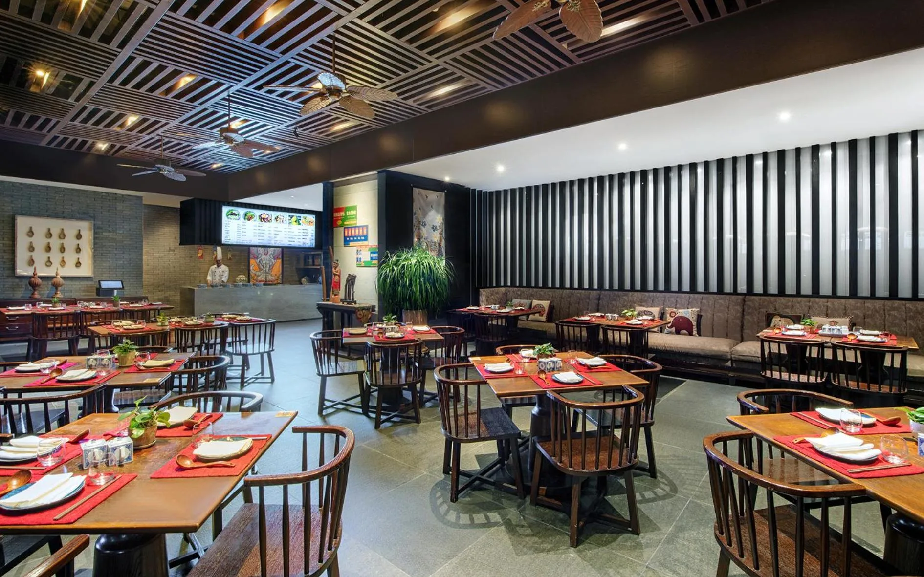 Restaurant/places to eat in Howard Johnson Sandalwoods Resort Huizhou