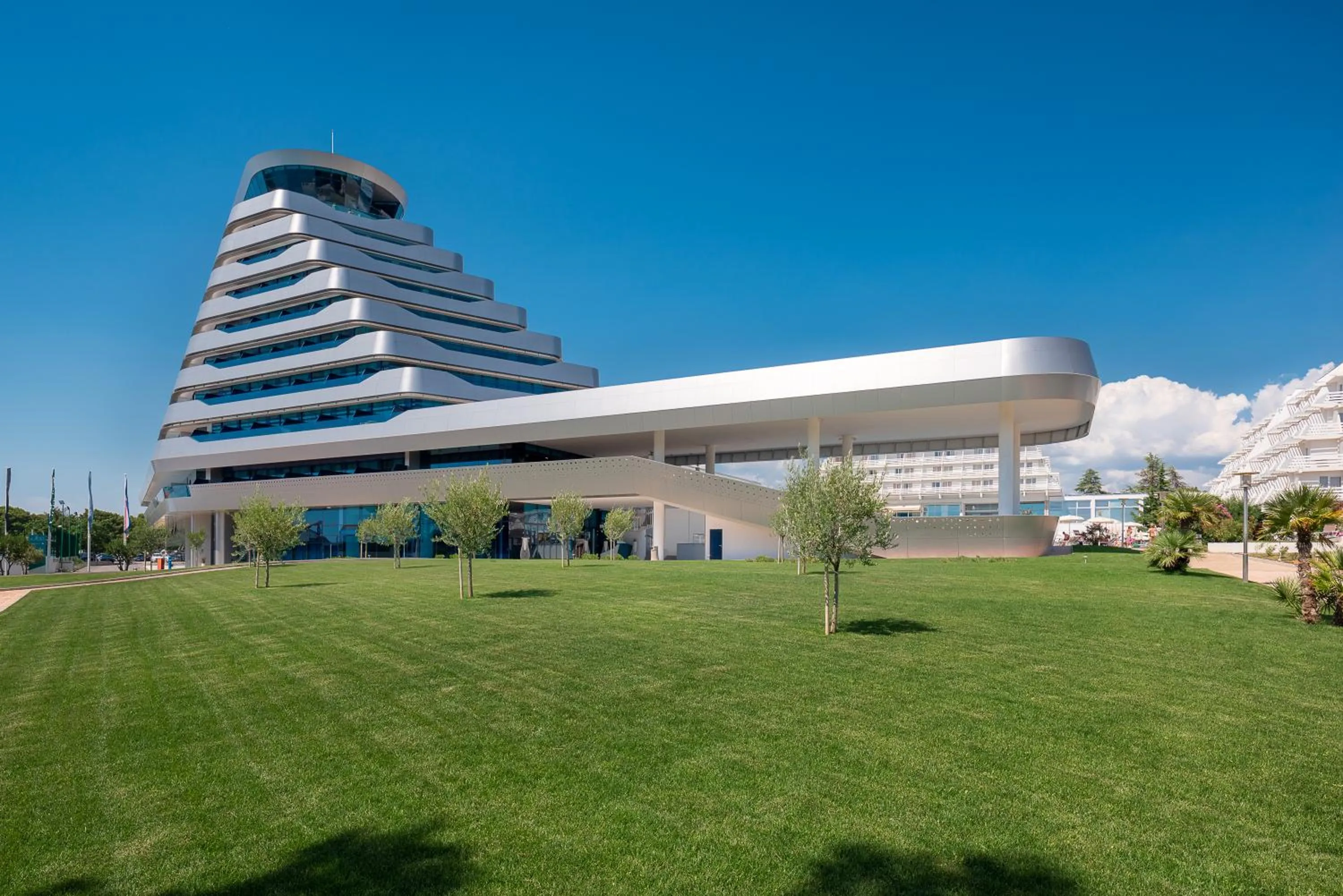 Facade/entrance in Hotel Olympia Sky