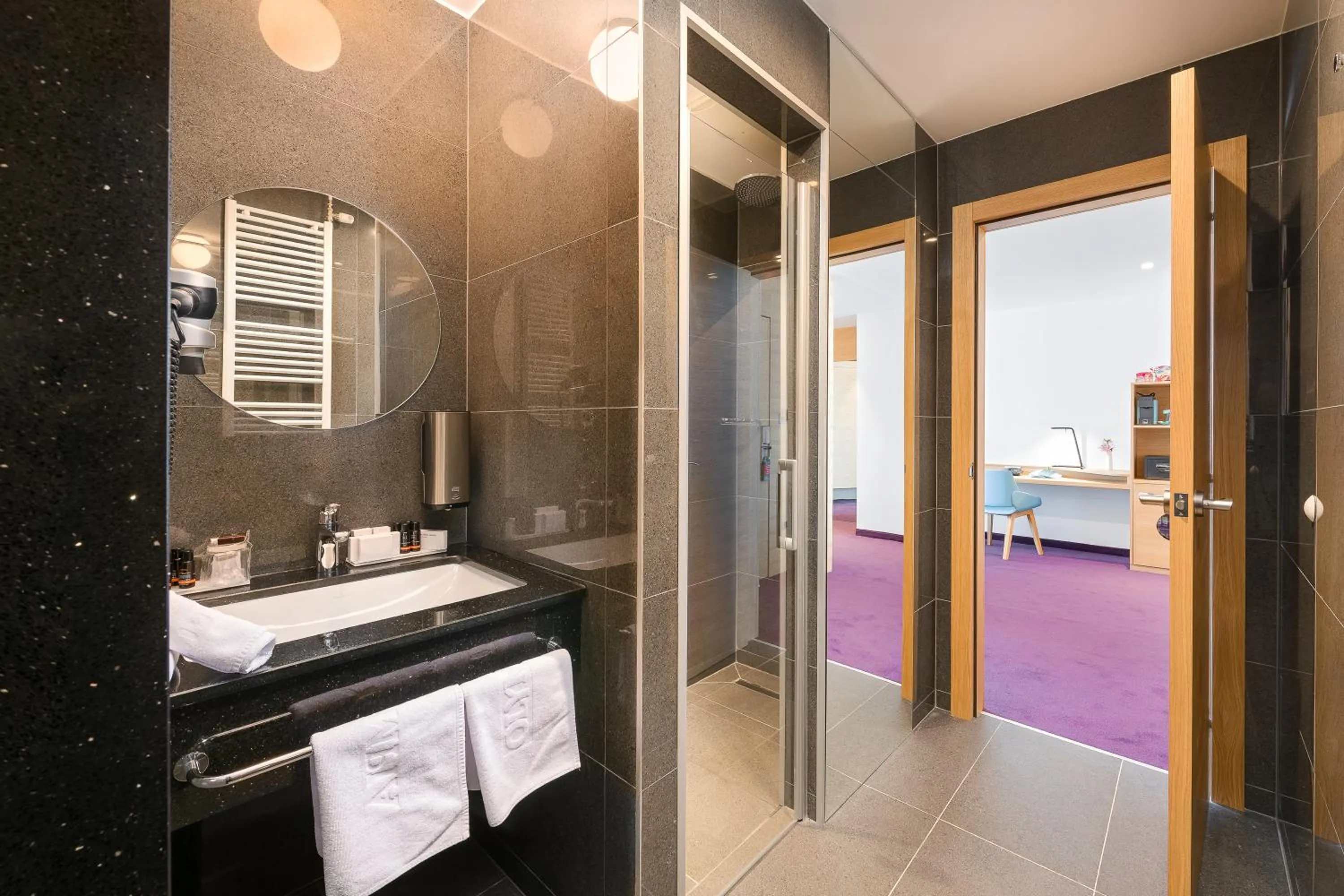 Bathroom in Hotel Olympia Sky