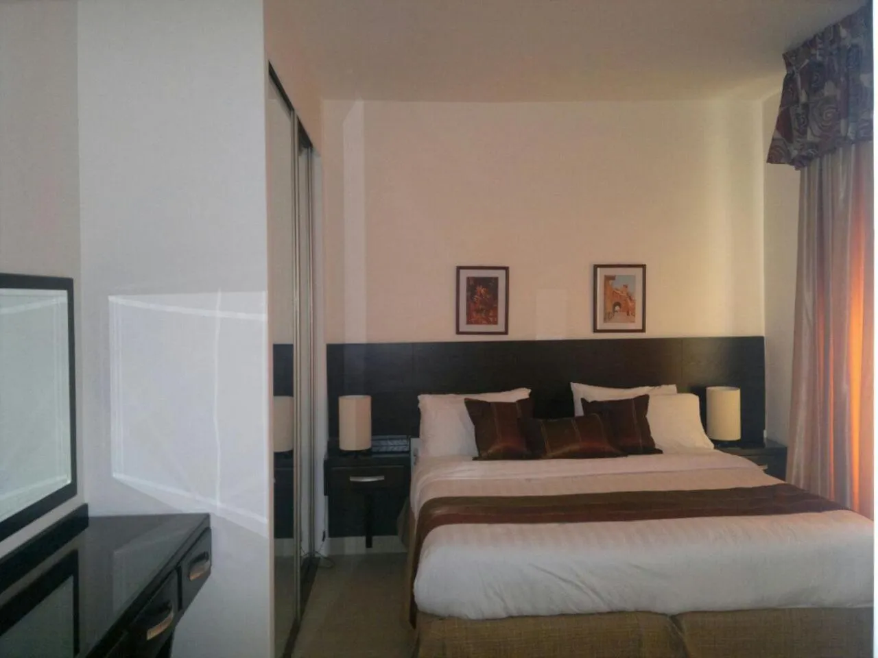 Bed in Torino Apartments شقق تورينو