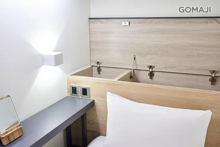 Bed in Taiwan Youth Hostel & Capsule Hotel