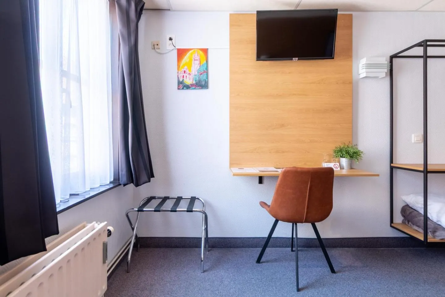 TV and multimedia in Hotel Montovani