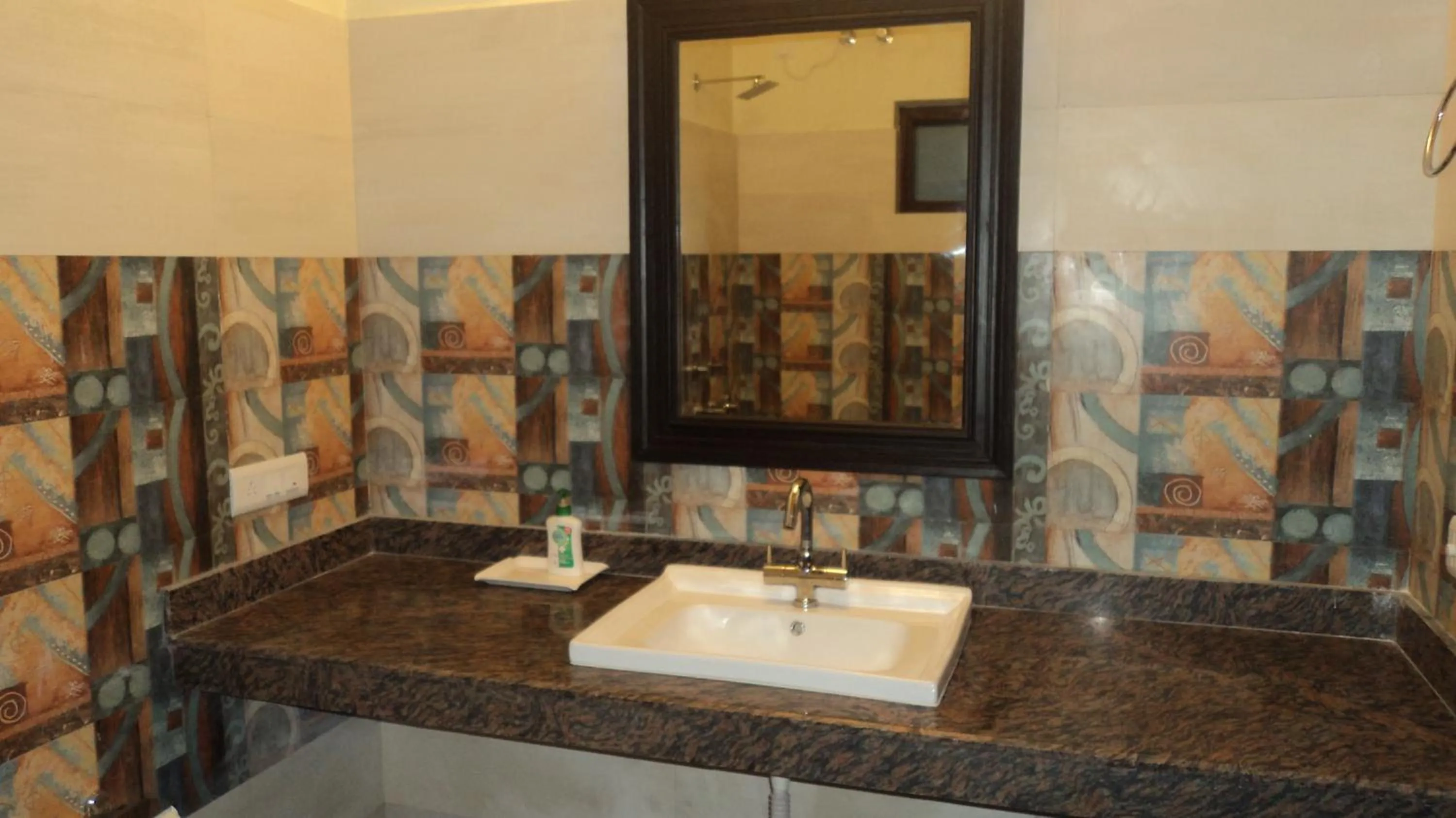 Bathroom in Corbett Comfort Lodge