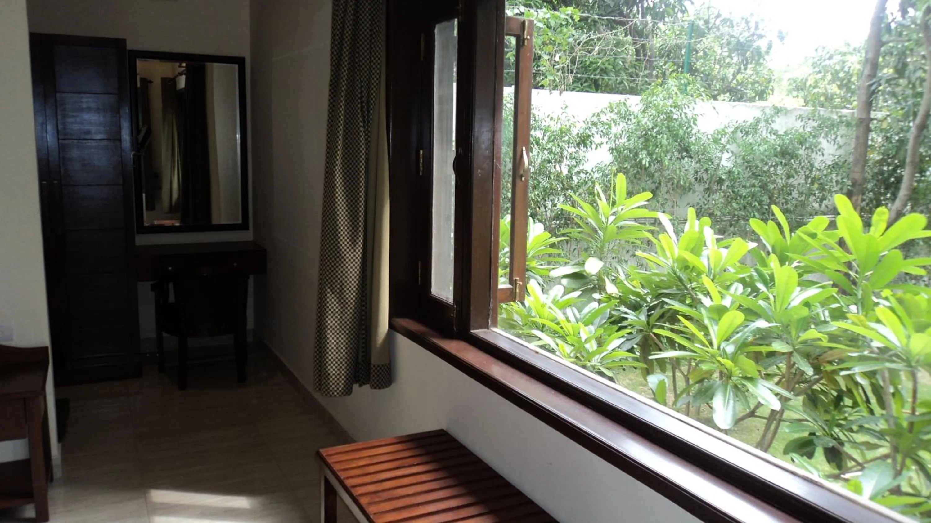 Garden view in Corbett Comfort Lodge