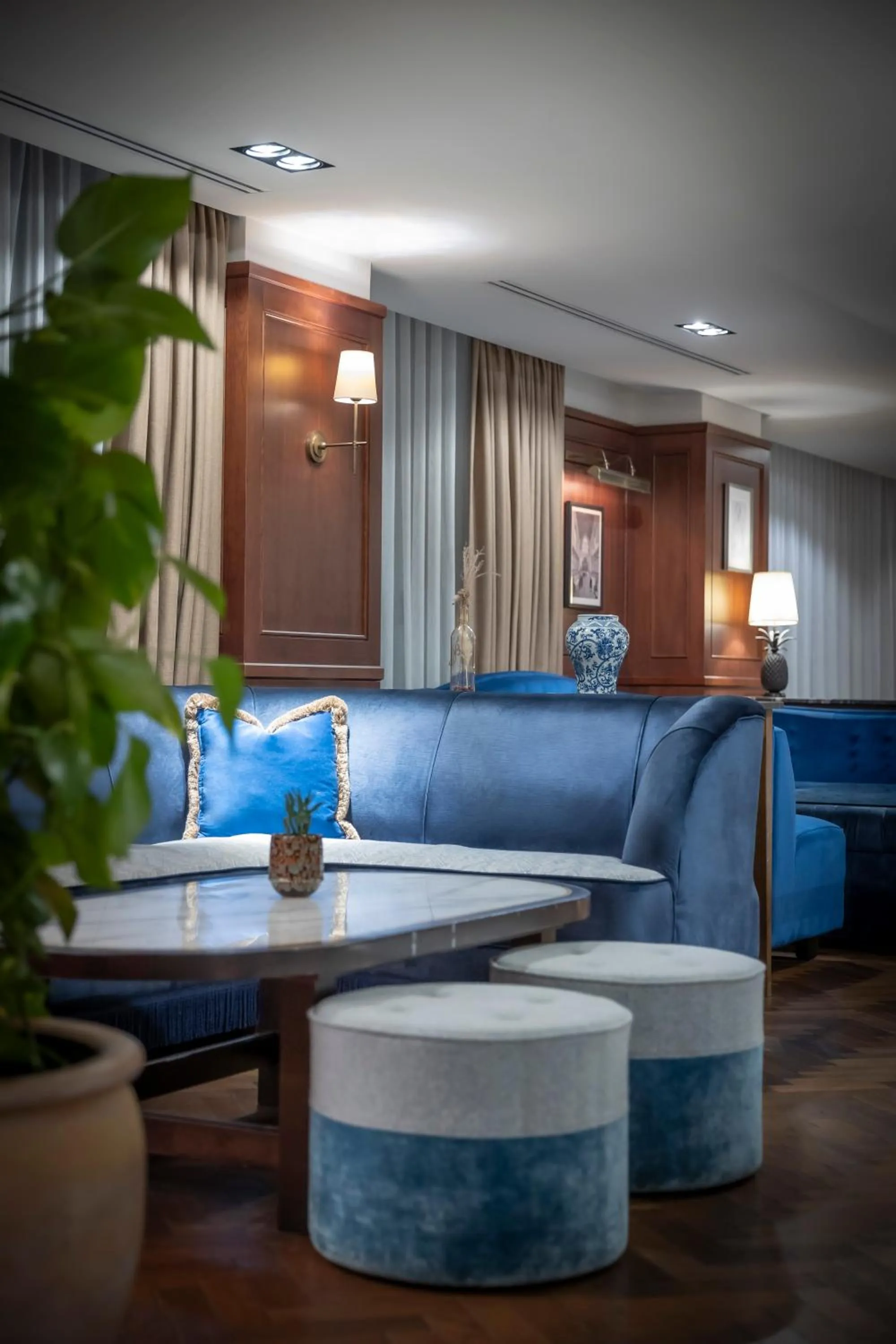 Library in Clayton Hotel Cambridge