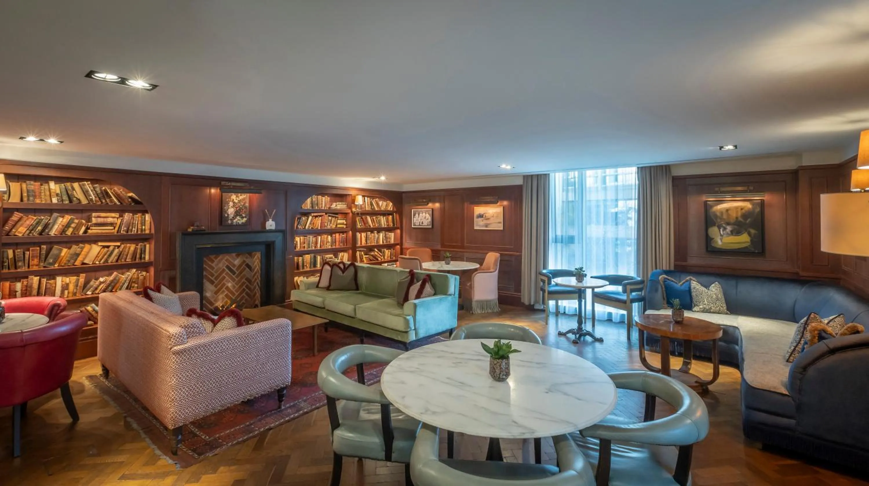 Library in Clayton Hotel Cambridge