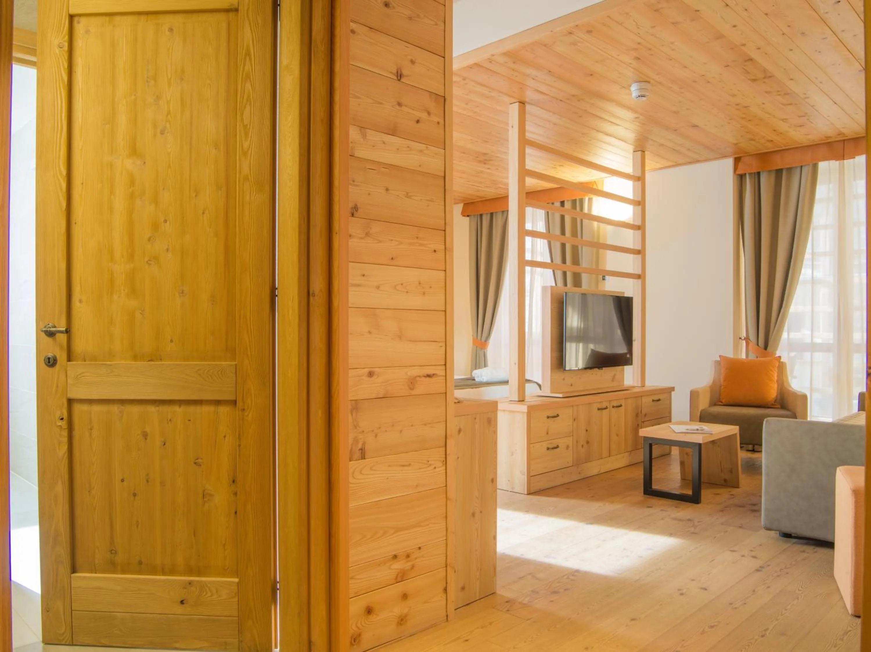 Photo of the whole room in Alagna Mountain Resort & SPA