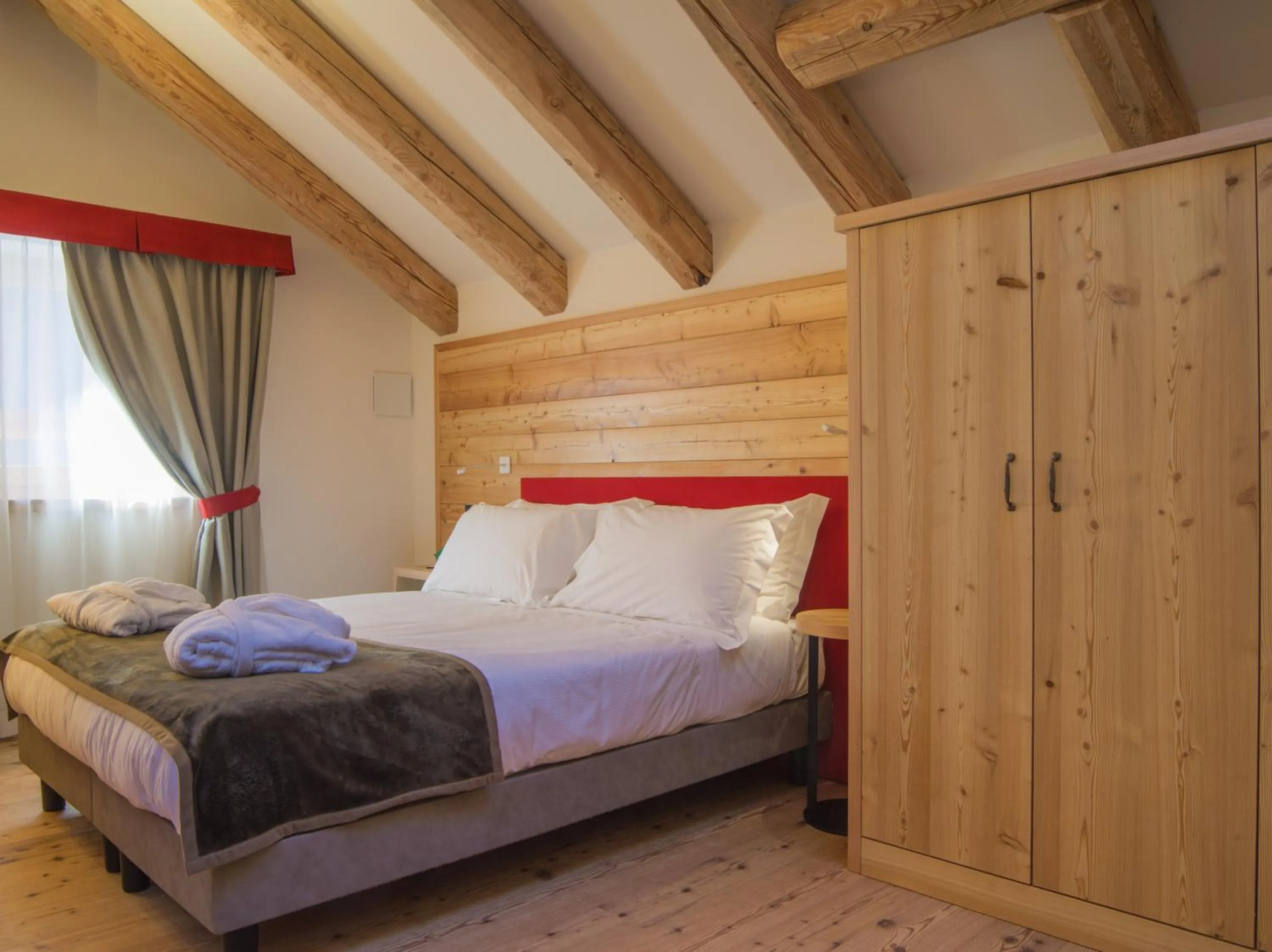 Bed in Alagna Mountain Resort & SPA