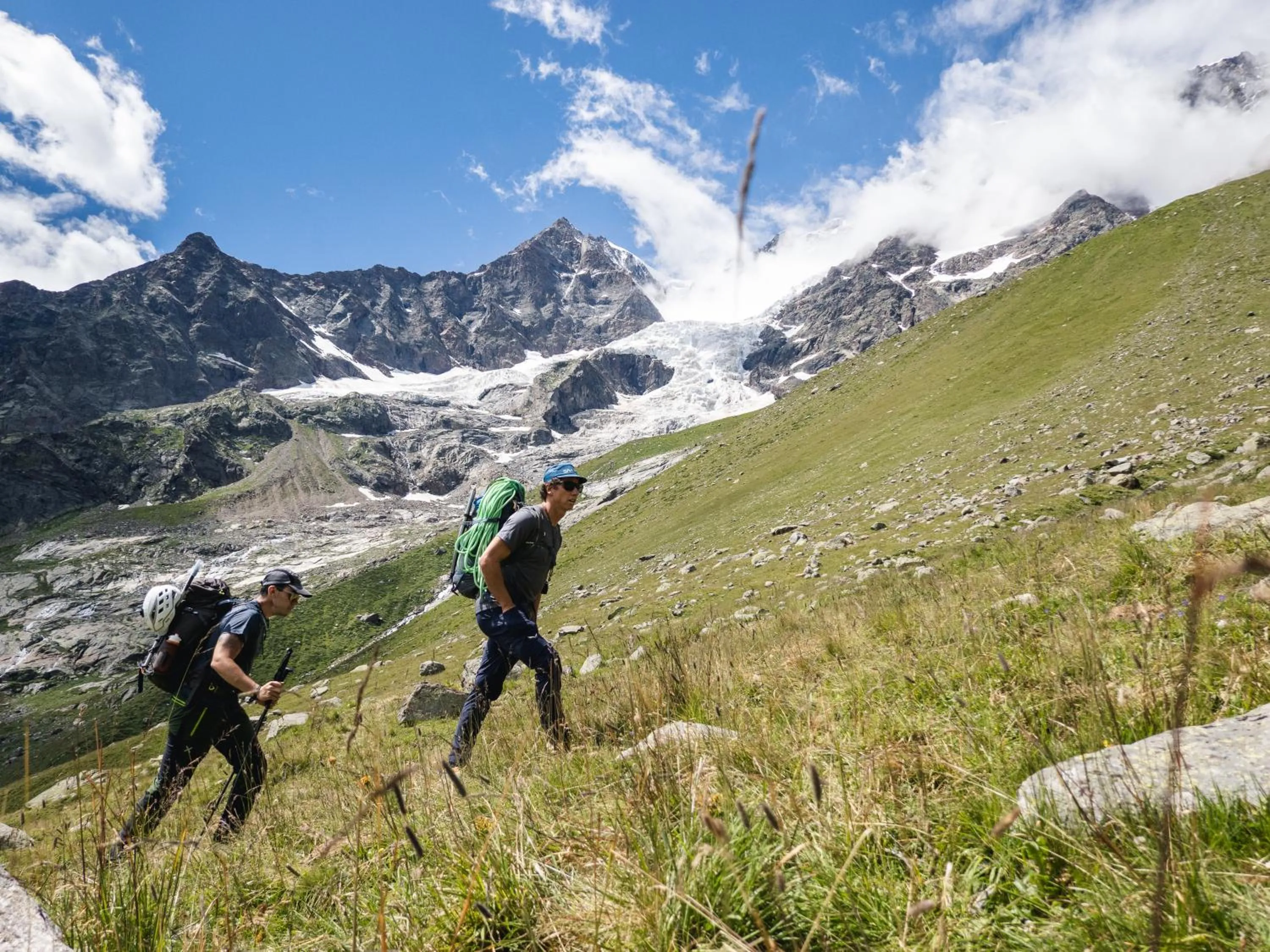 Hiking in Alagna Mountain Resort & SPA