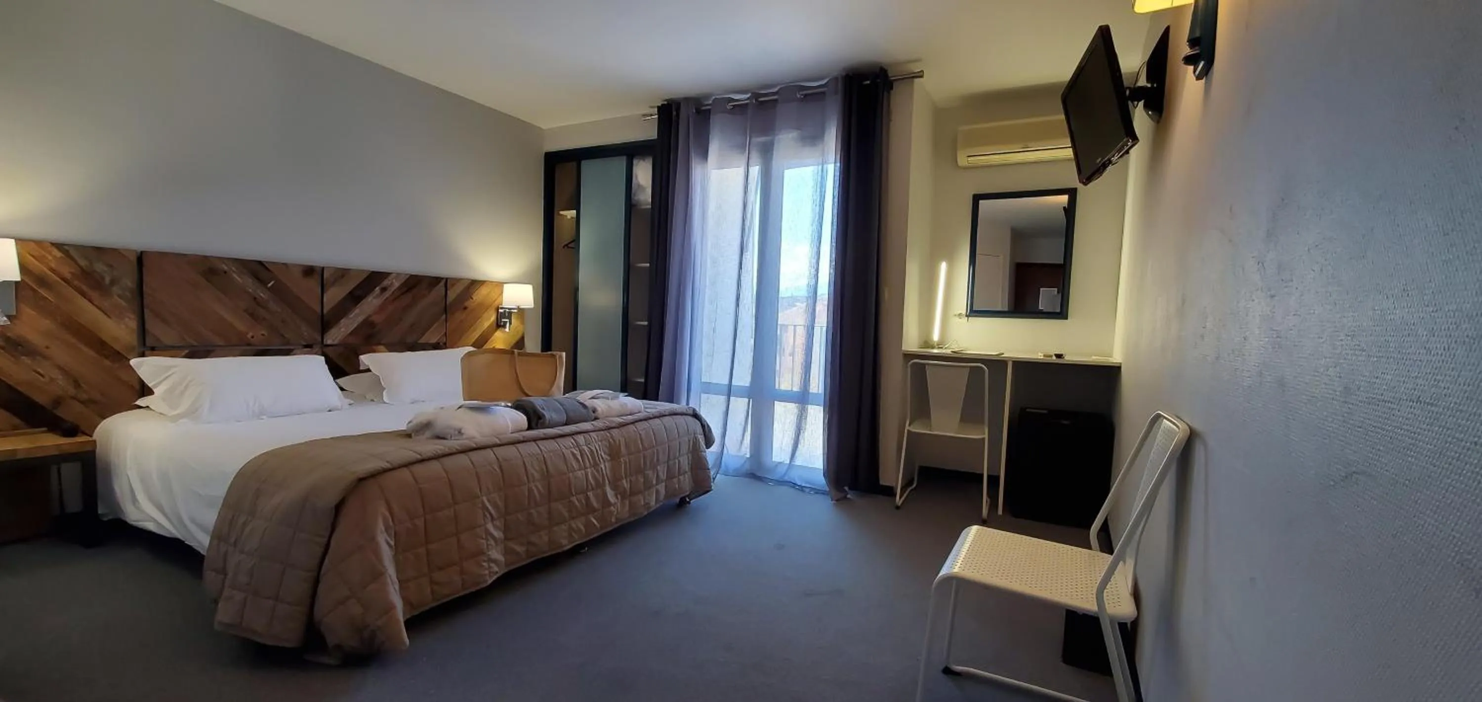 Bed in Hôtel Restaurant Atrachjata