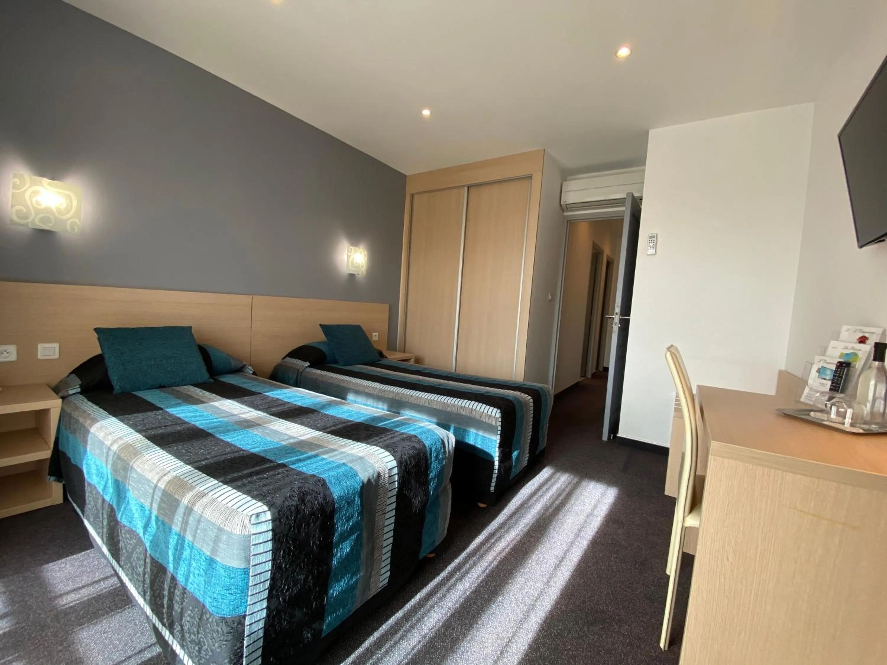 Bed in Hôtel Restaurant L' Empereur