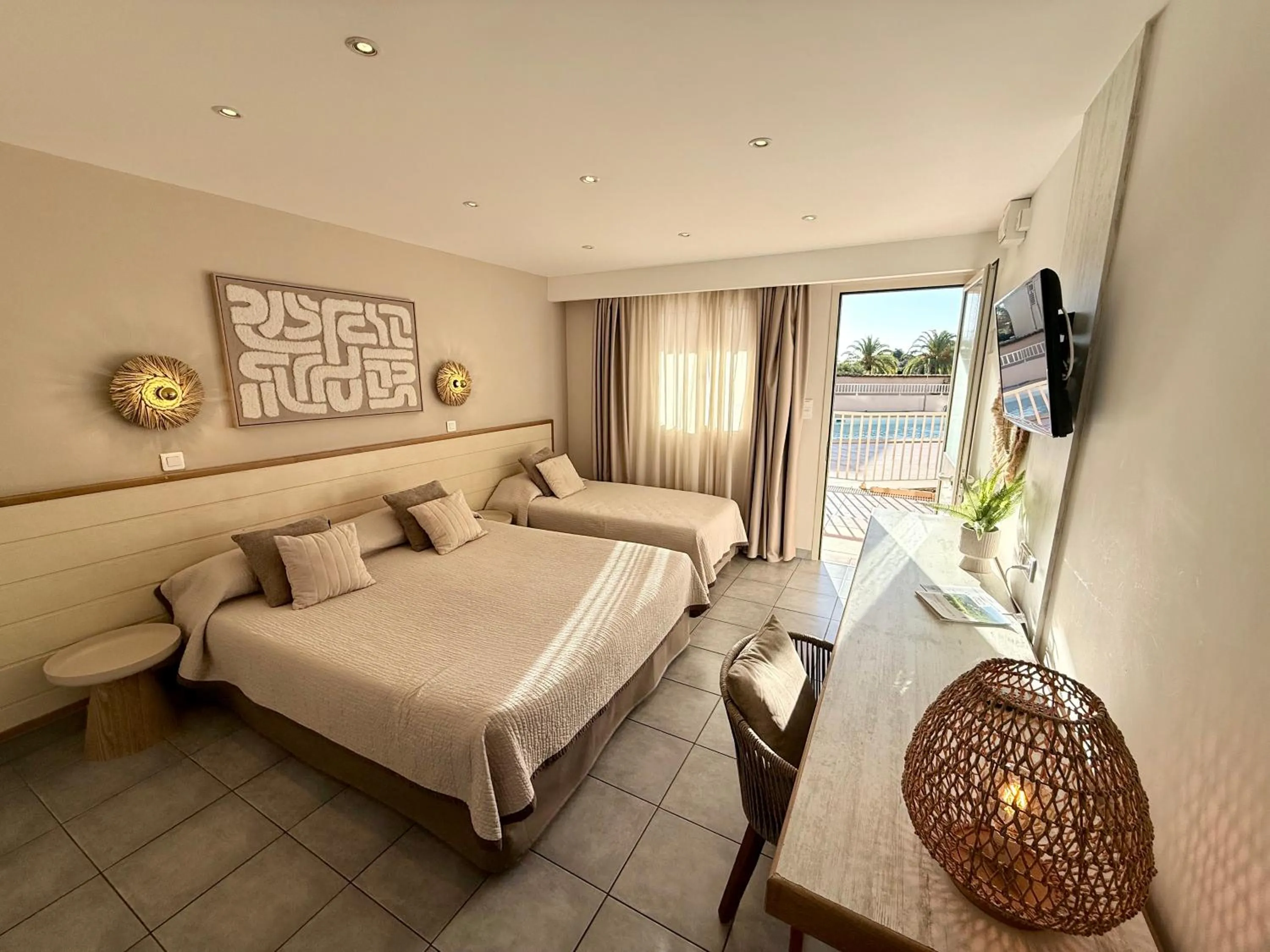 Bed in Hôtel Restaurant L' Empereur