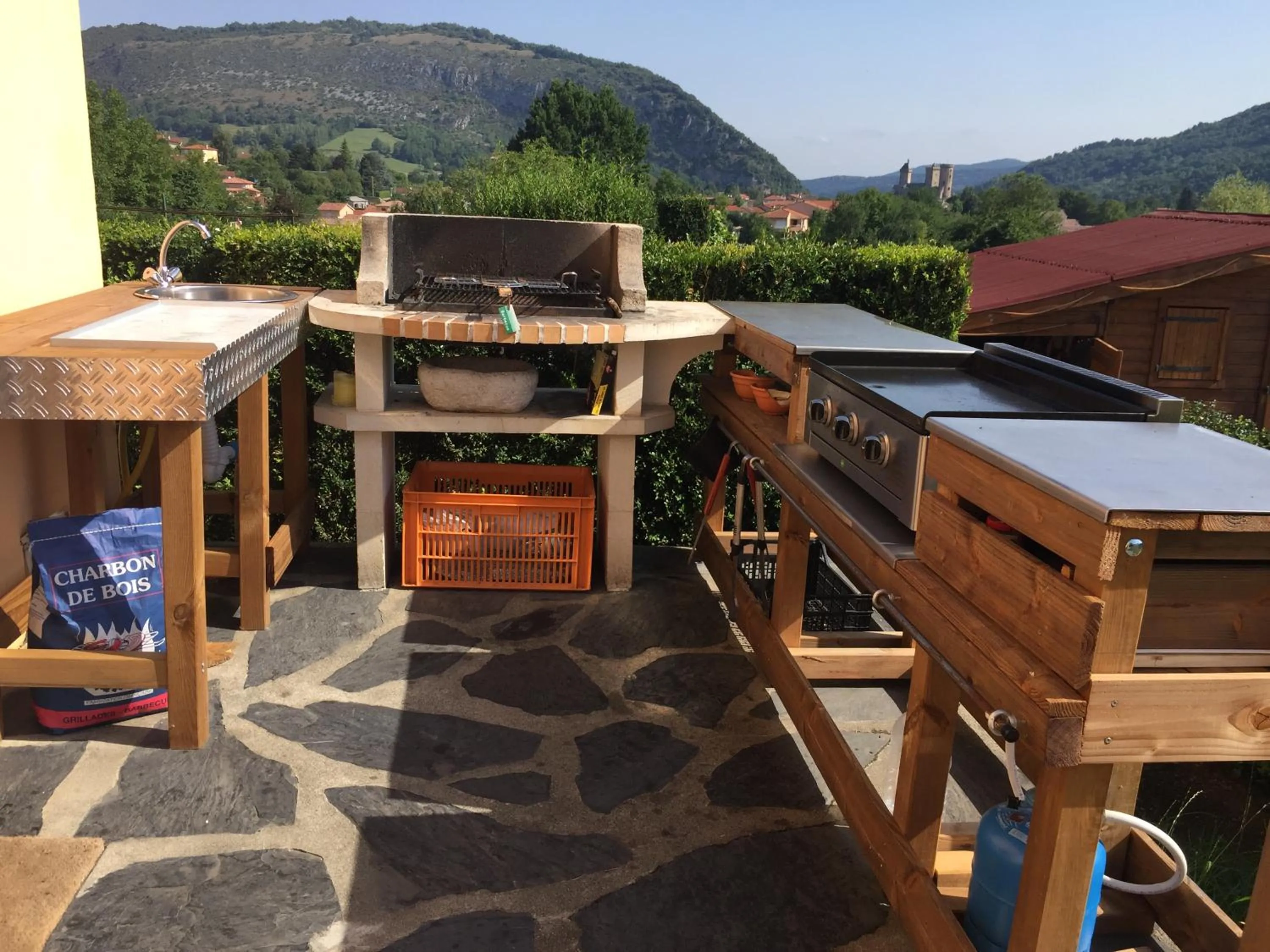BBQ facilities in Villa Georges