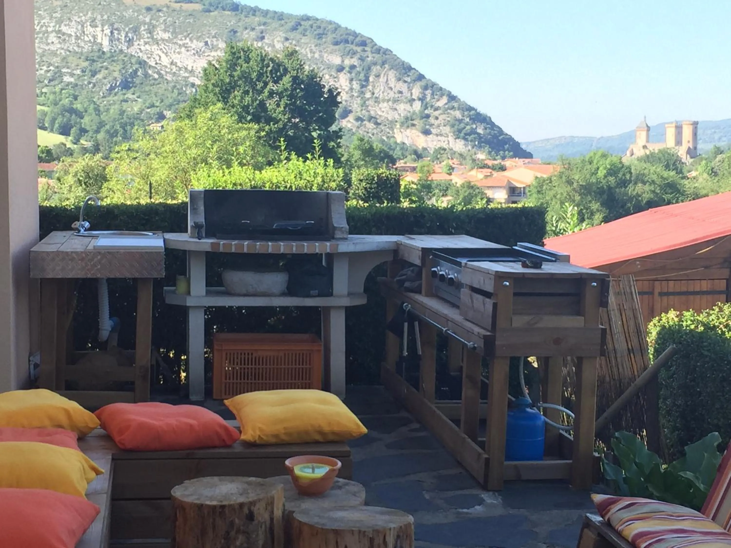 BBQ facilities in Villa Georges