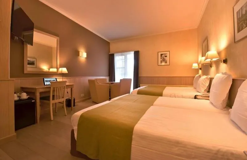 Bed in Flanders Hotel