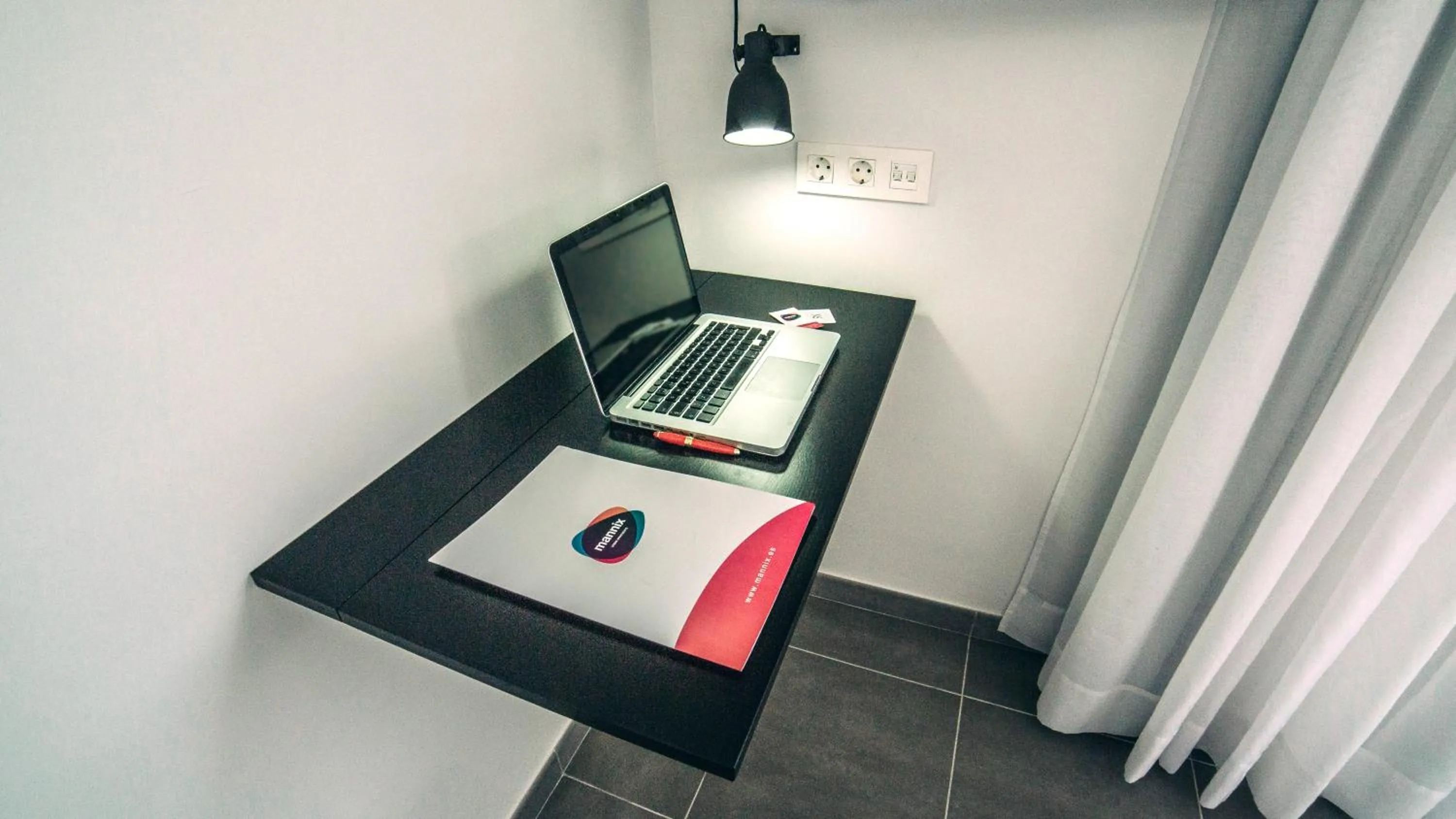 Decorative detail in Mannix Urban Apartments