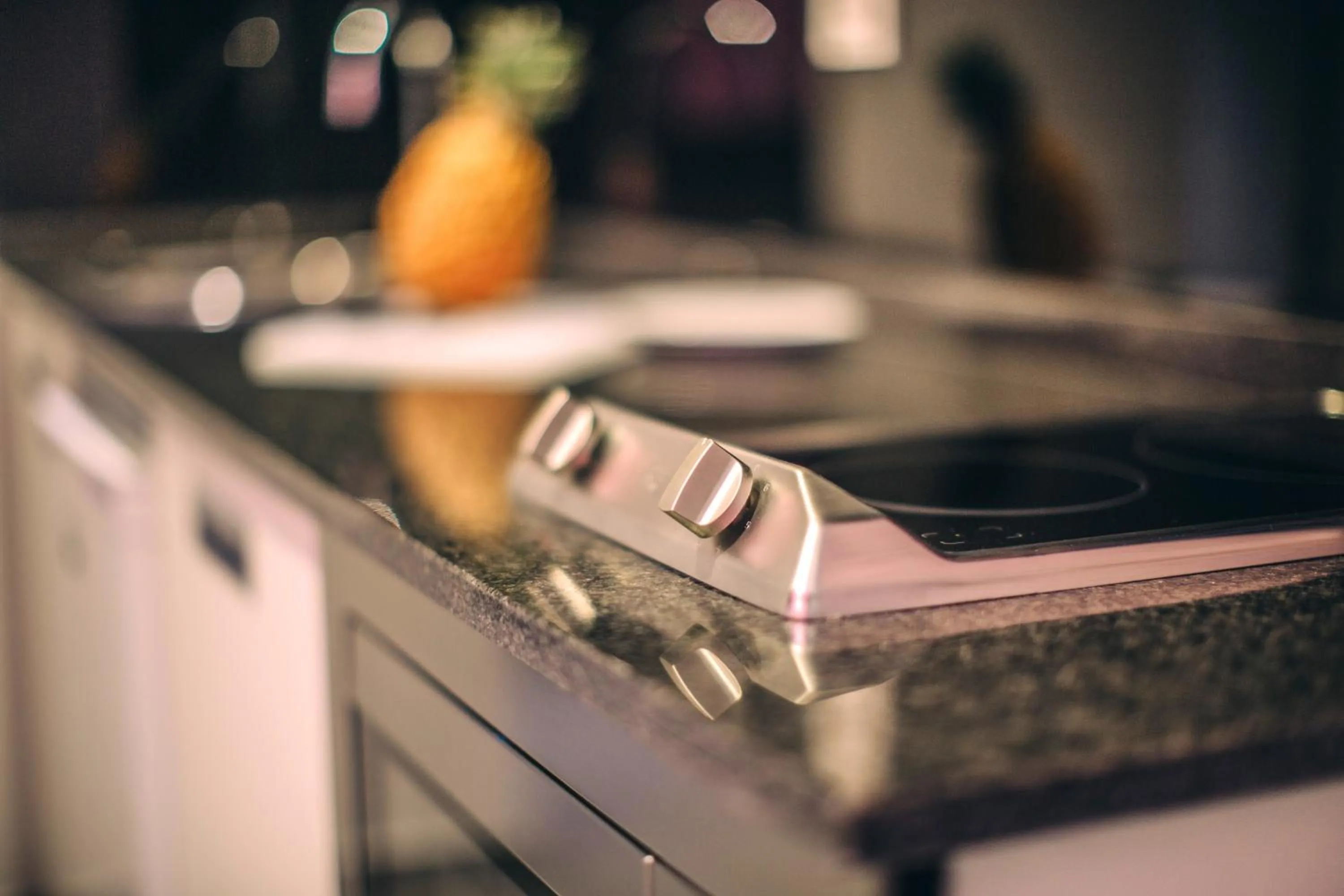 Kitchen or kitchenette in Mannix Urban Apartments