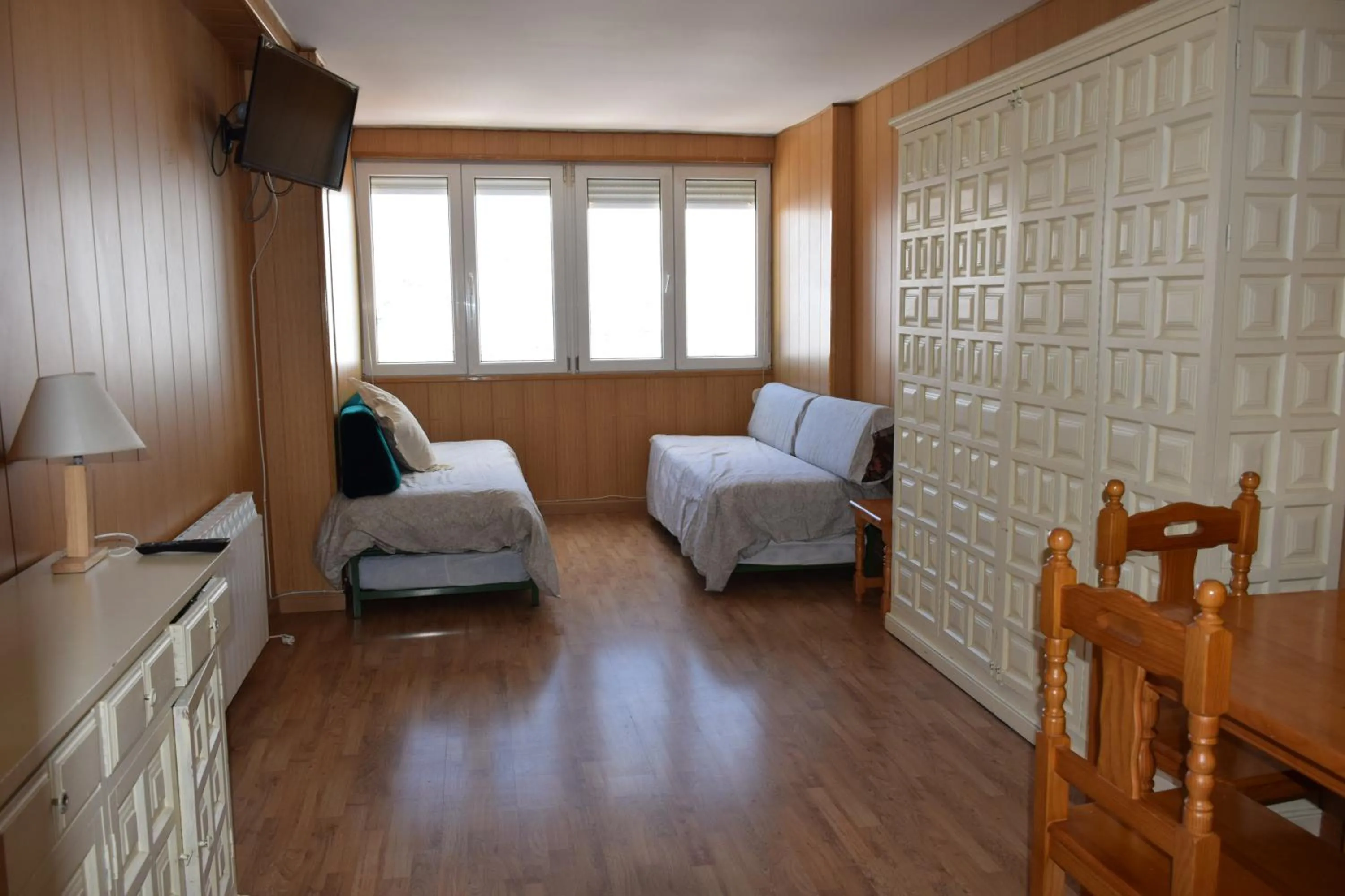 Photo of the whole room, Bed in Sol del Sur Sierra Nevada