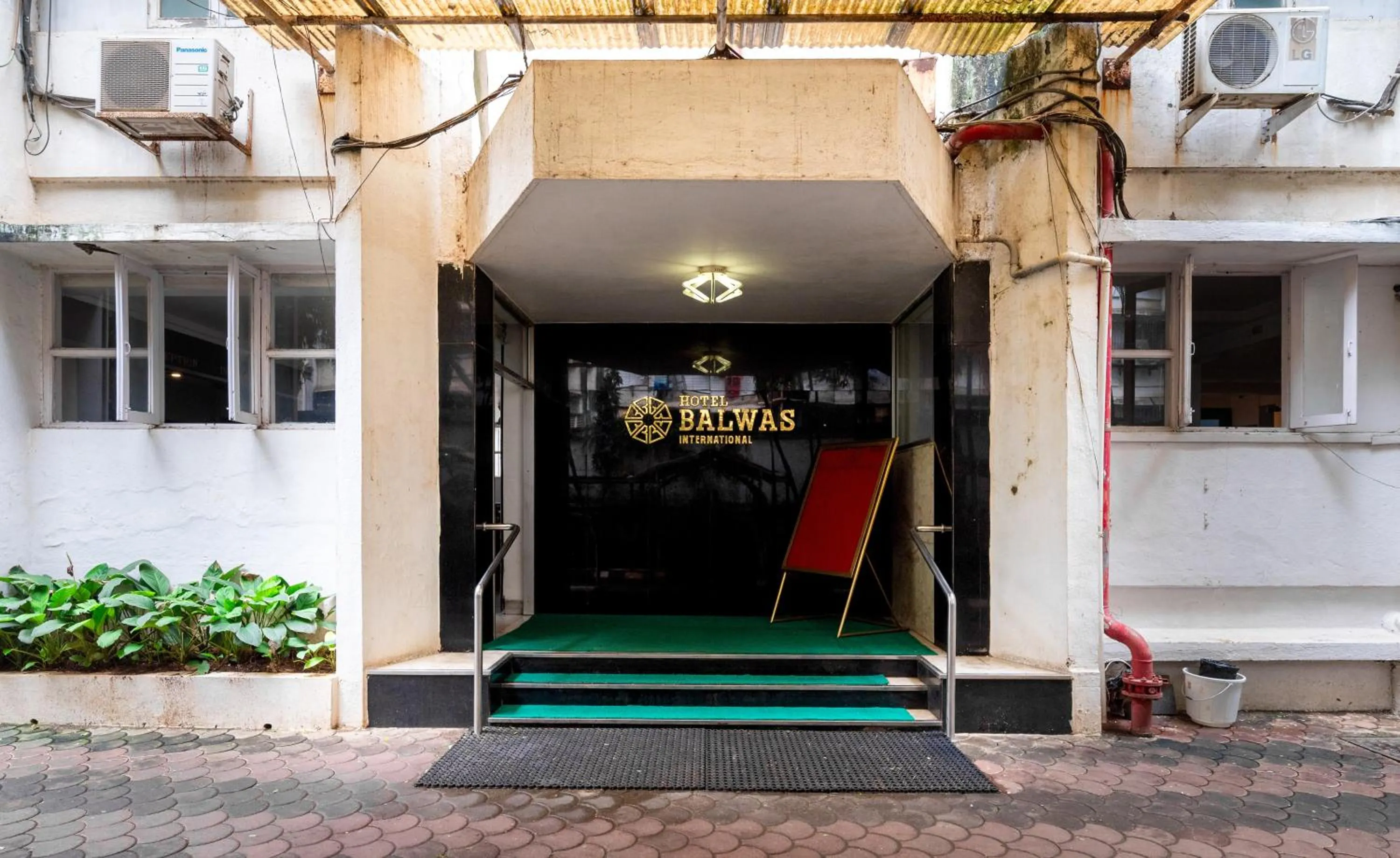 Facade/entrance in Hotel Balwas International