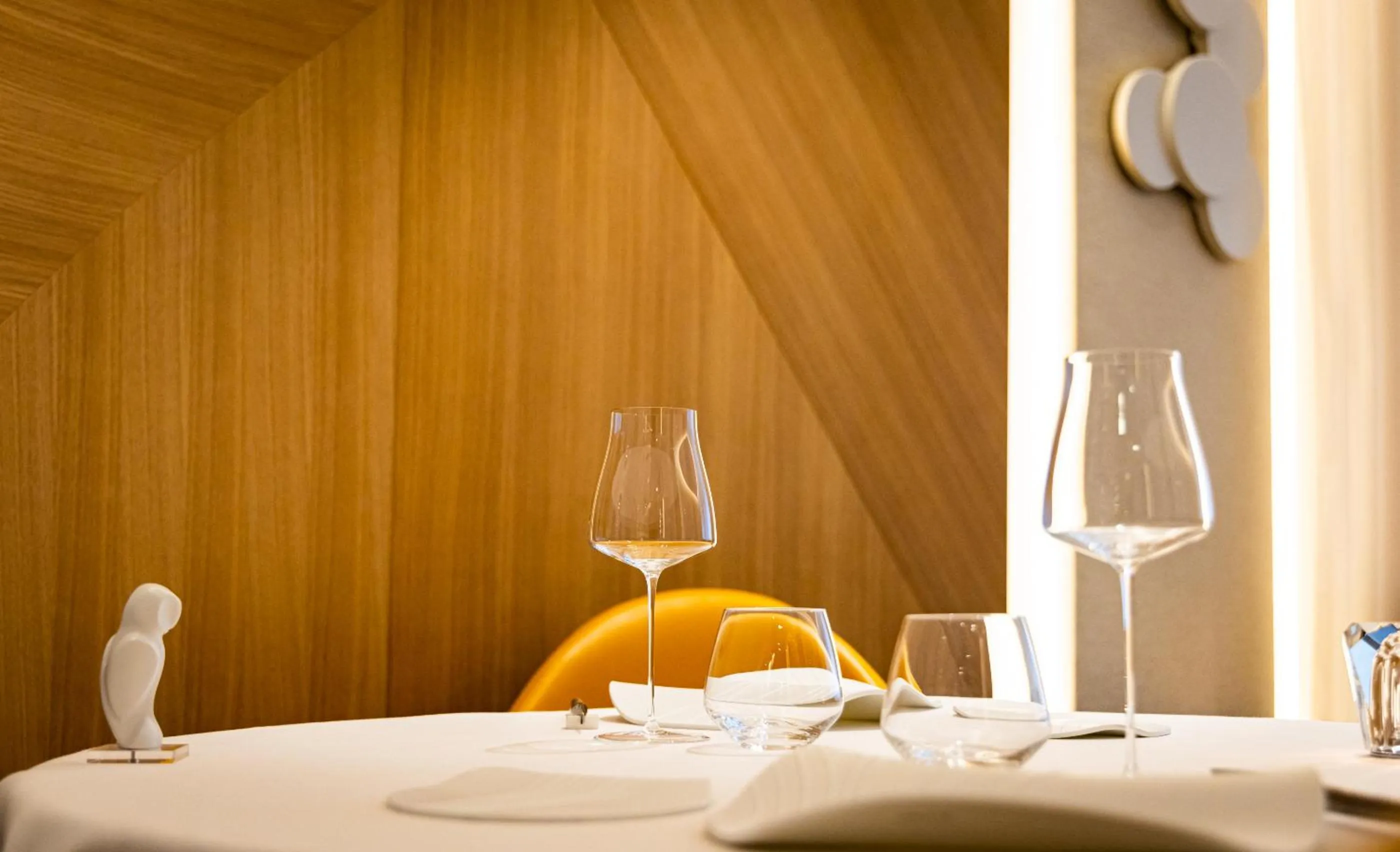 Restaurant/places to eat in Chapeau Rouge par William Frachot - Hôtel Espace Bien-être & Restaurant étoilé