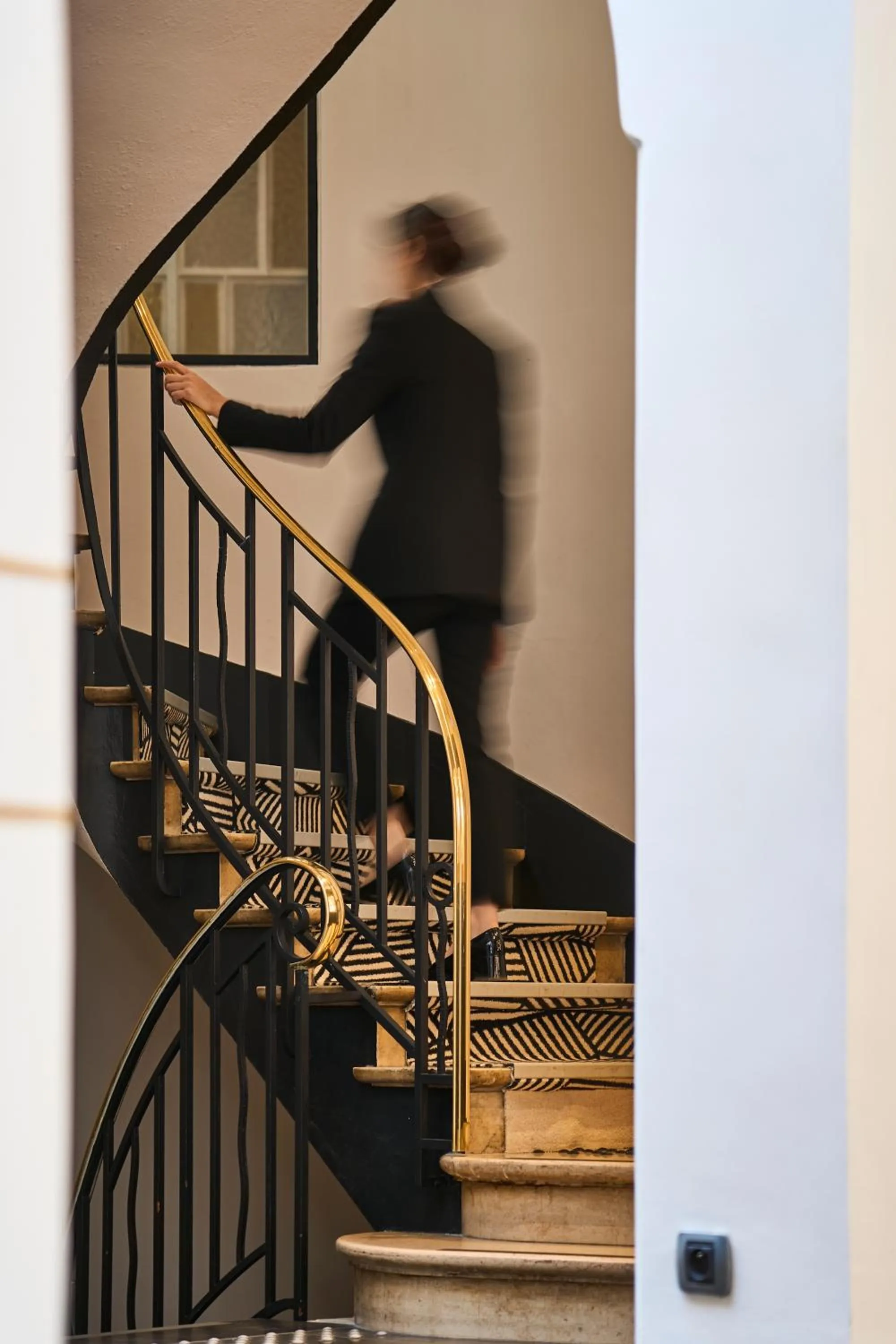 babysiter in Chapeau Rouge par William Frachot - Hôtel Espace Bien-être & Restaurant étoilé