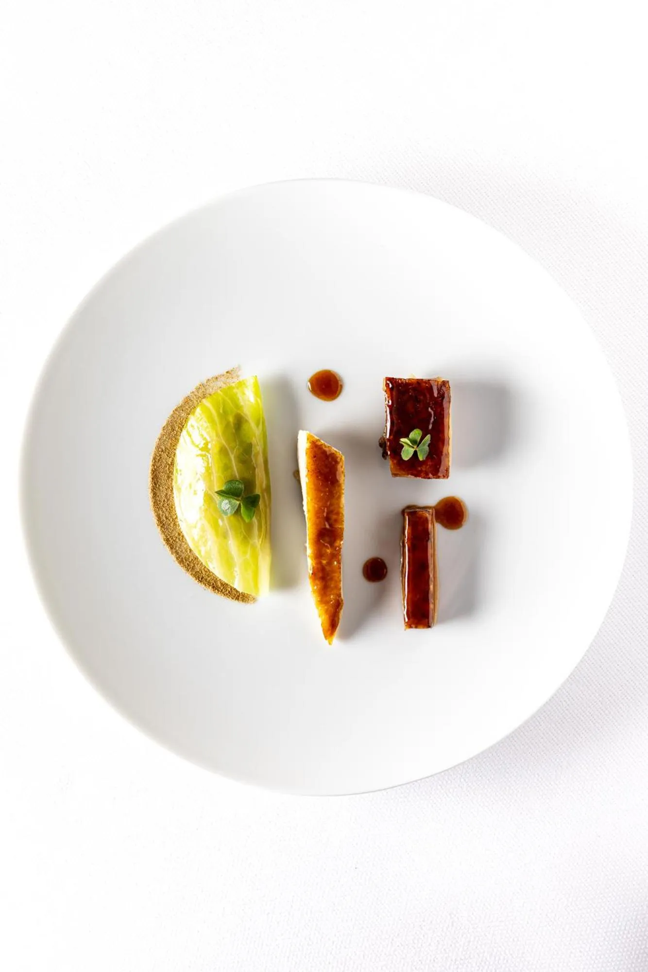 Restaurant/places to eat in Chapeau Rouge par William Frachot - Hôtel Espace Bien-être & Restaurant étoilé