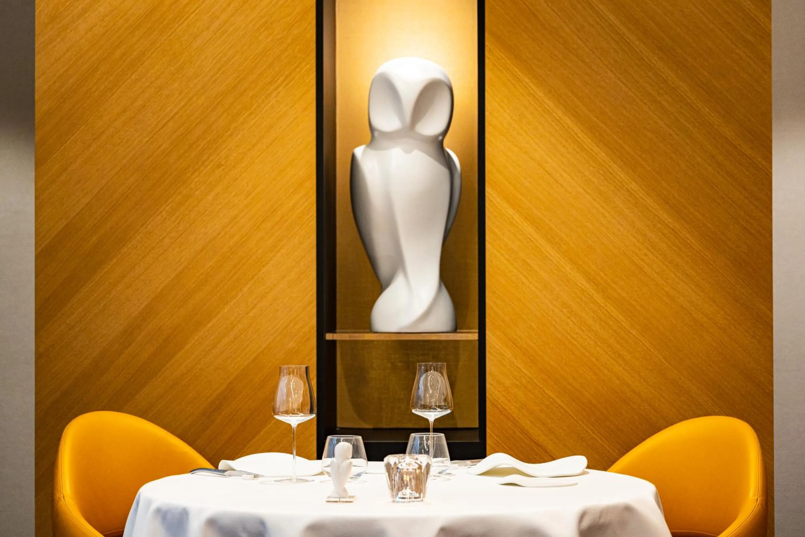 Restaurant/places to eat in Chapeau Rouge par William Frachot - Hôtel Espace Bien-être & Restaurant étoilé