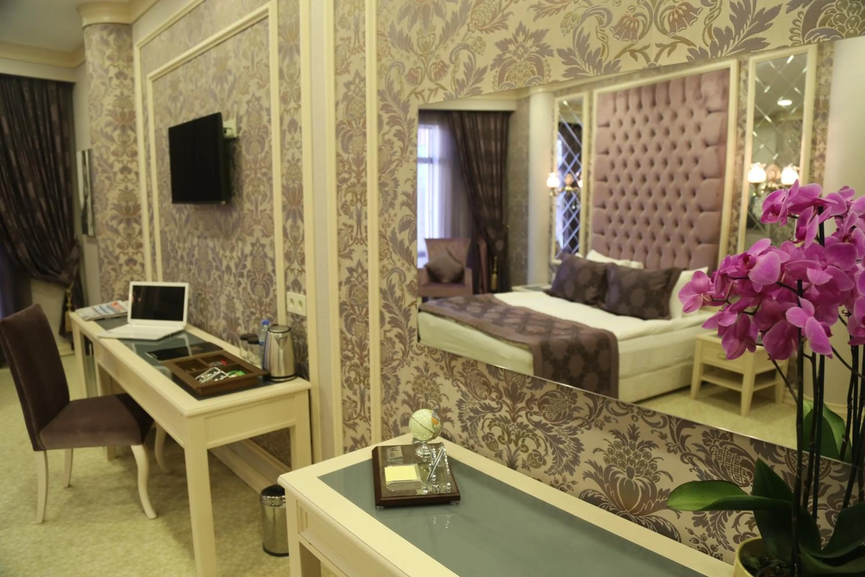 Decorative detail, Bed in Vivaldi Park Hotel