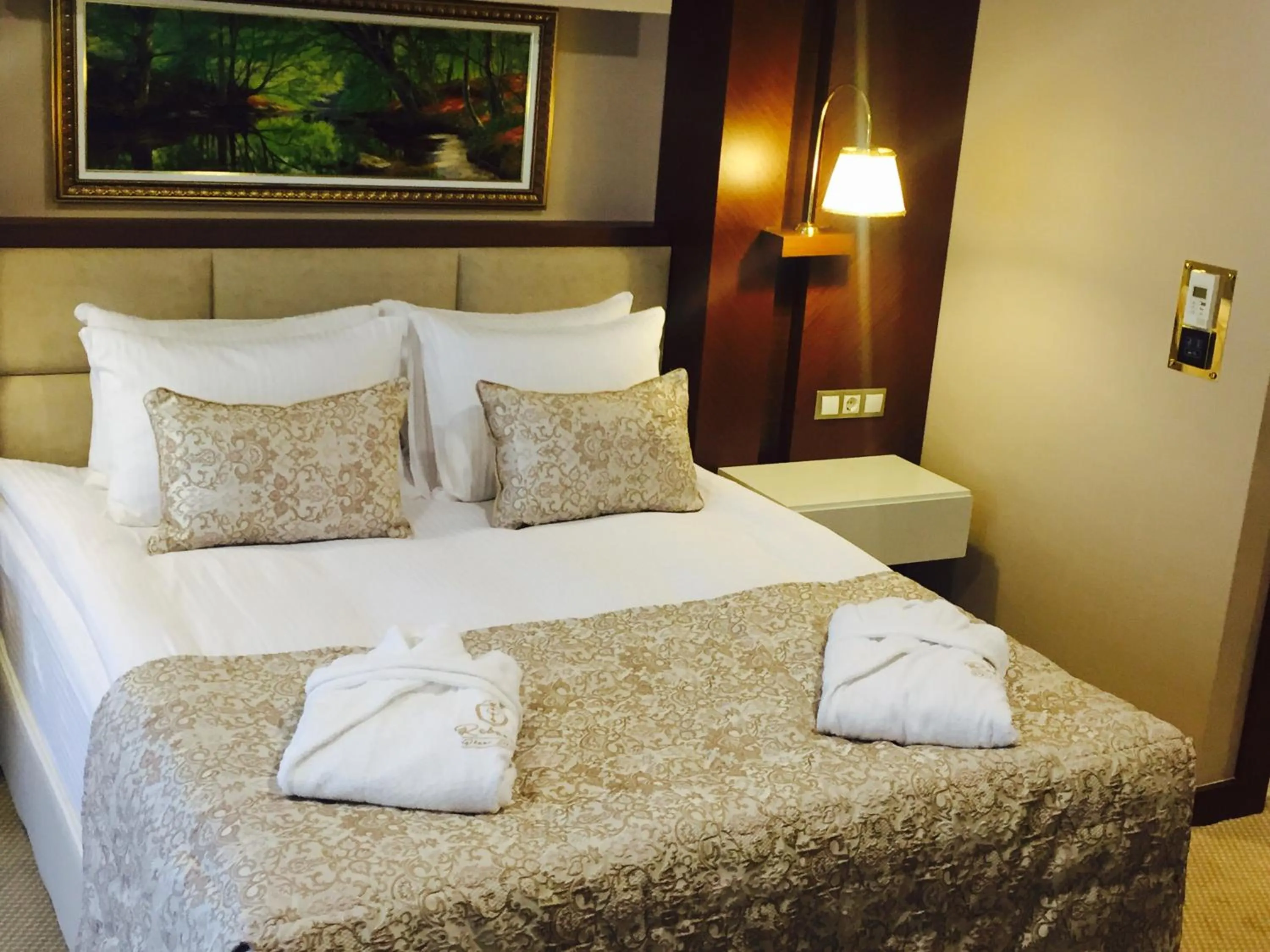 Bed in Vivaldi Park Hotel