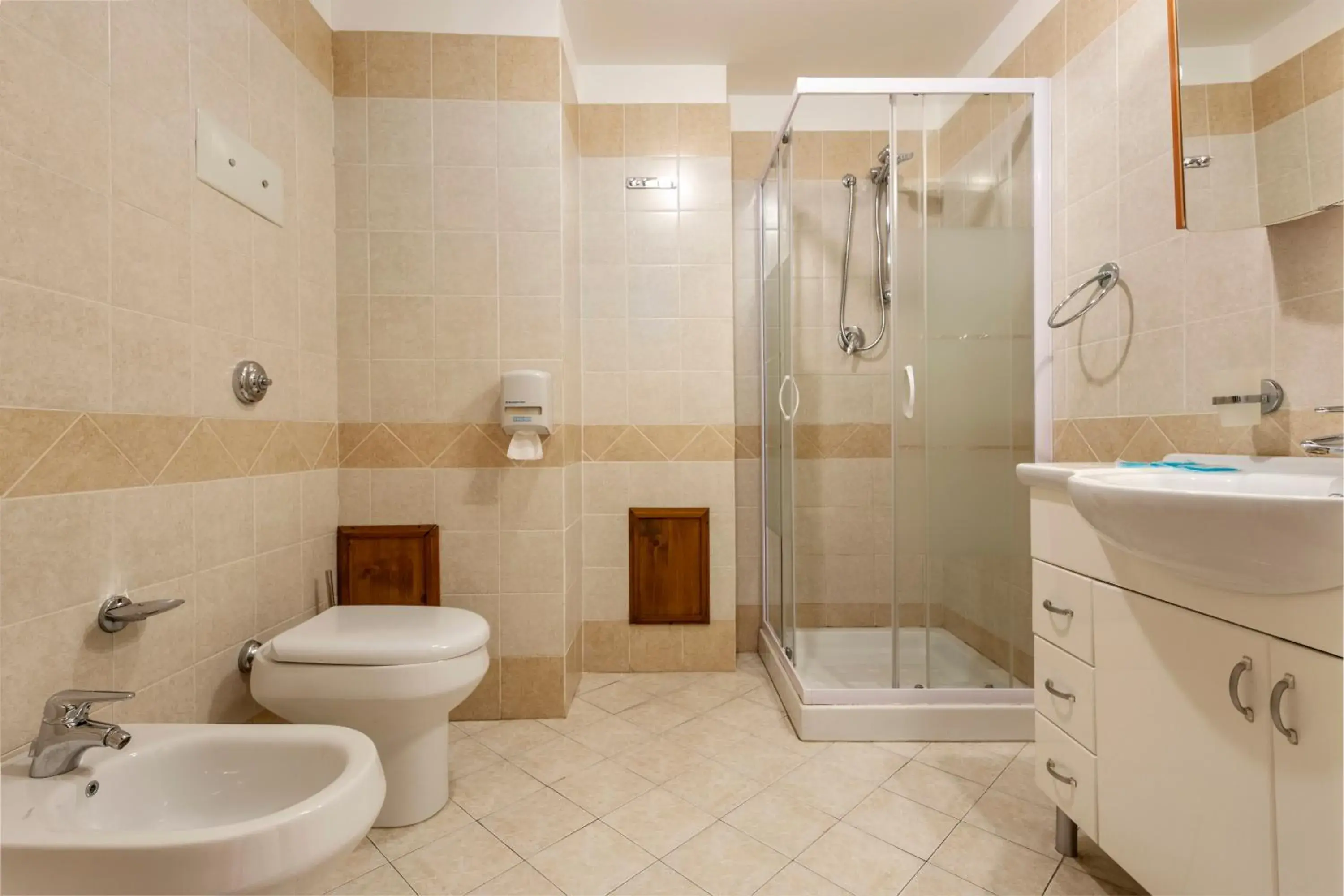 Triple Room in Hotel Castello di Giuliano Triple Room in Hotel Castello di Giuliano