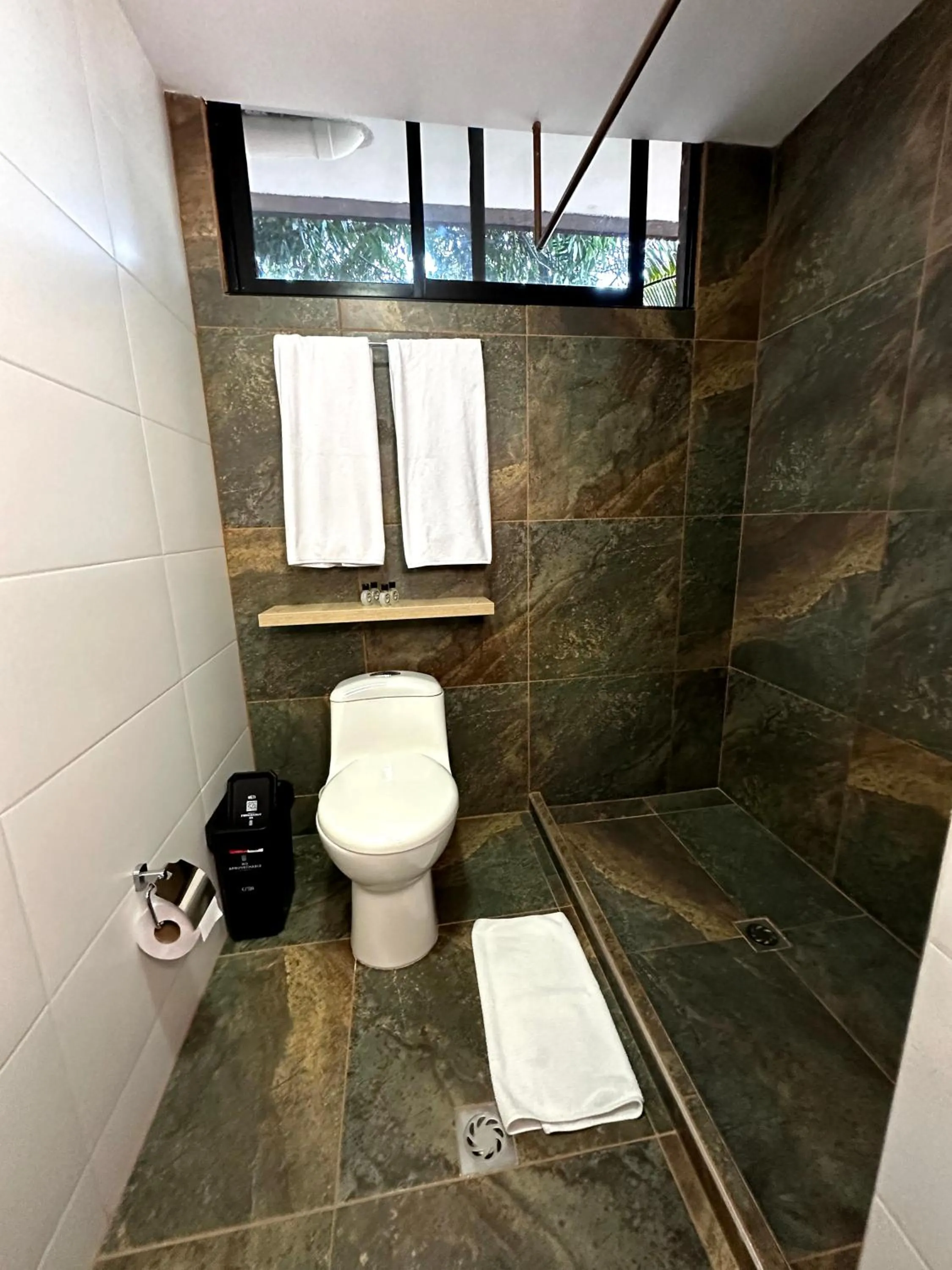 Bathroom in Hotel Zona Verde